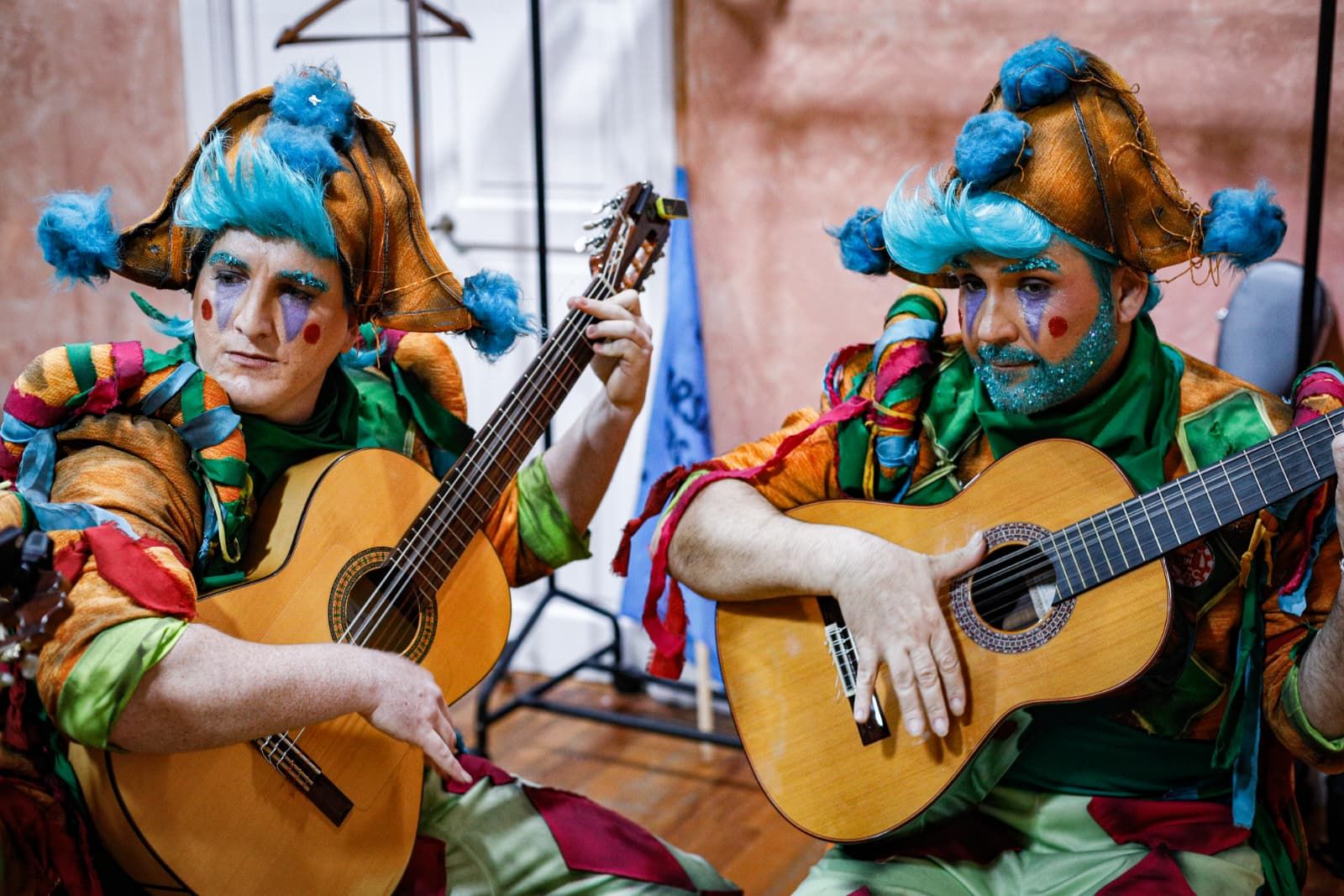 Búscate entre las mejores imágenes de la primera semifinal del COAC 2026