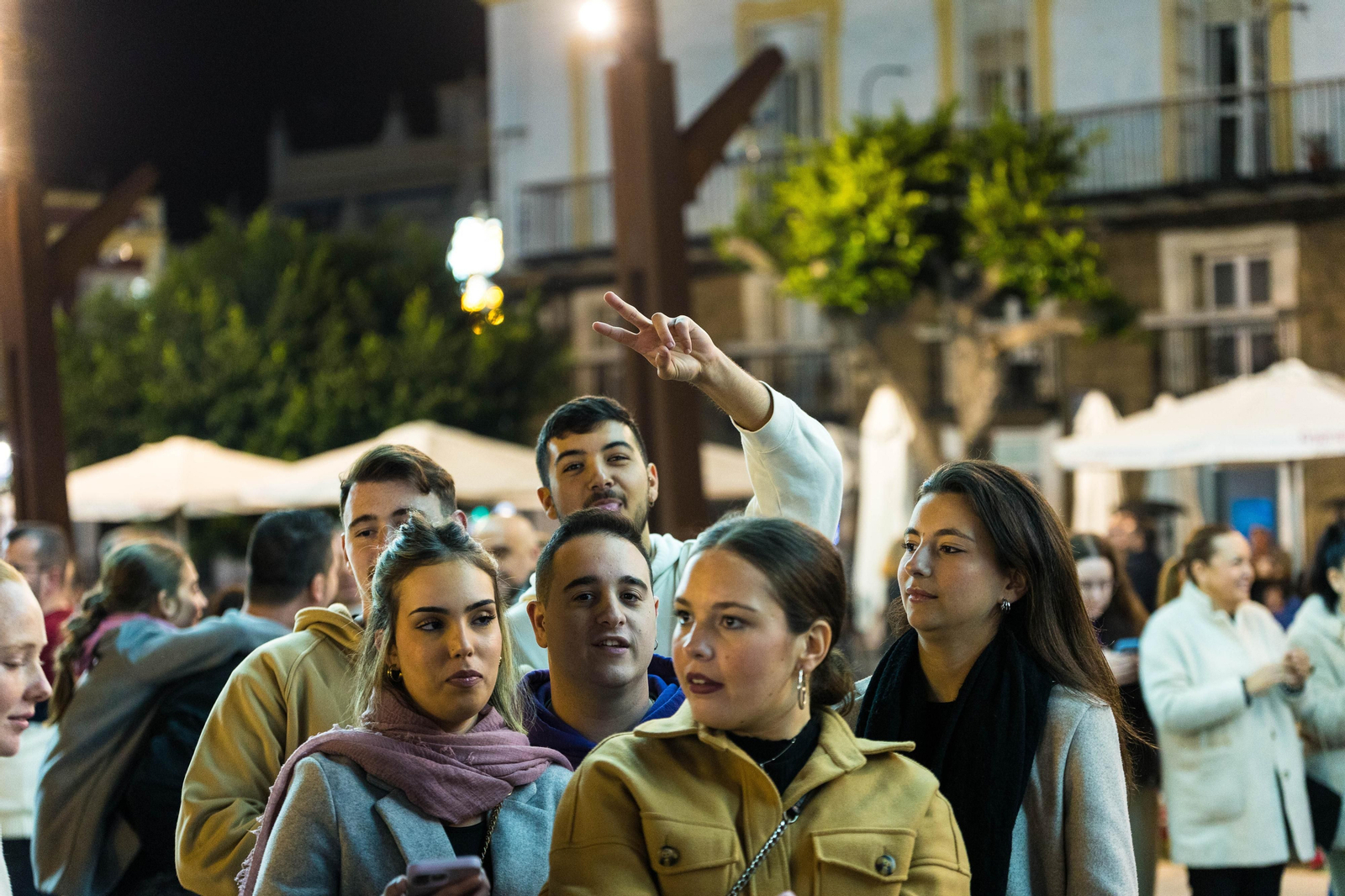 Doble sesión de zambombas navideñas en la plaza del Rey de San Fernando