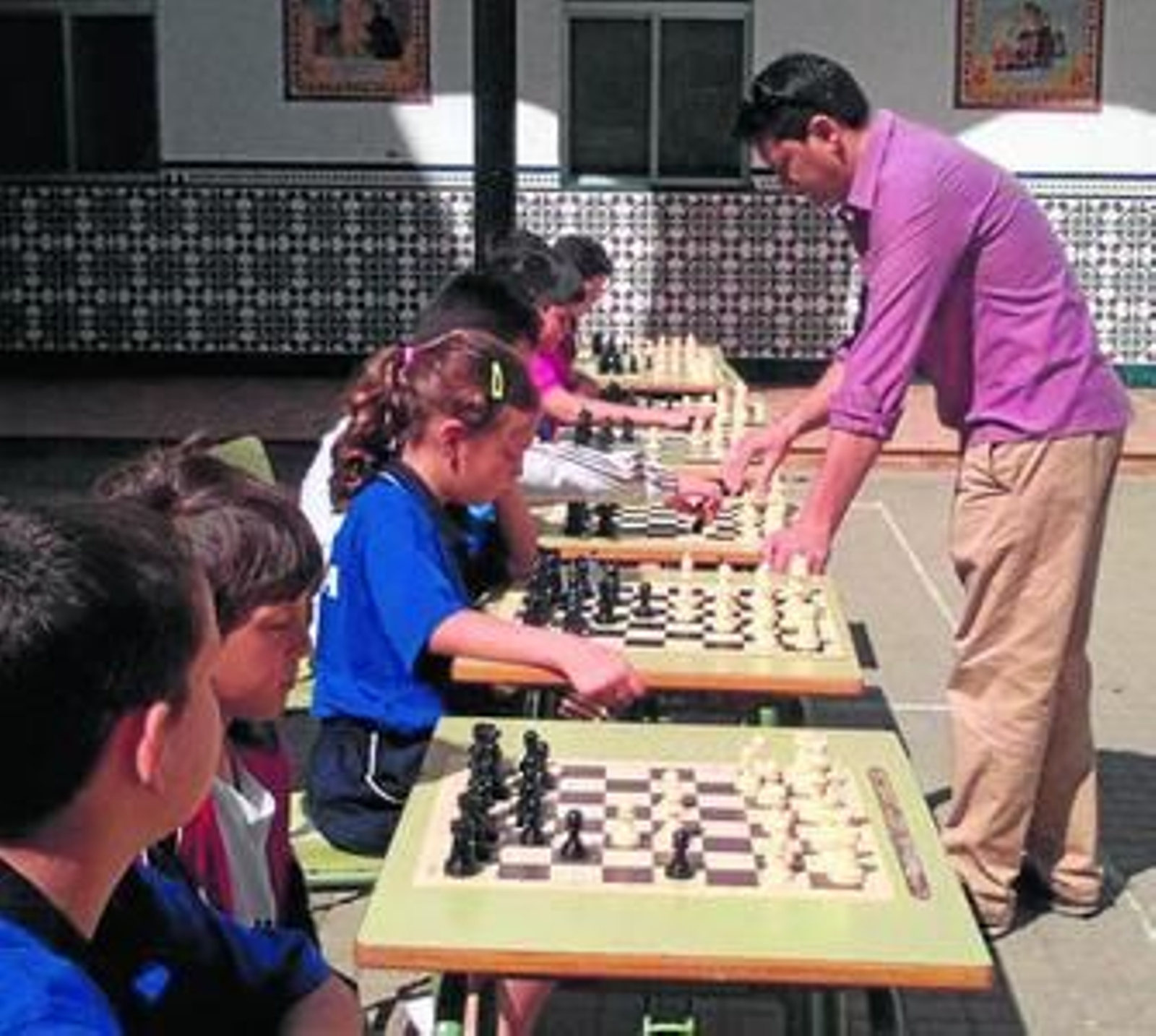 Un momento de la simultánea de Fran Valladolid en la localidad condal.
