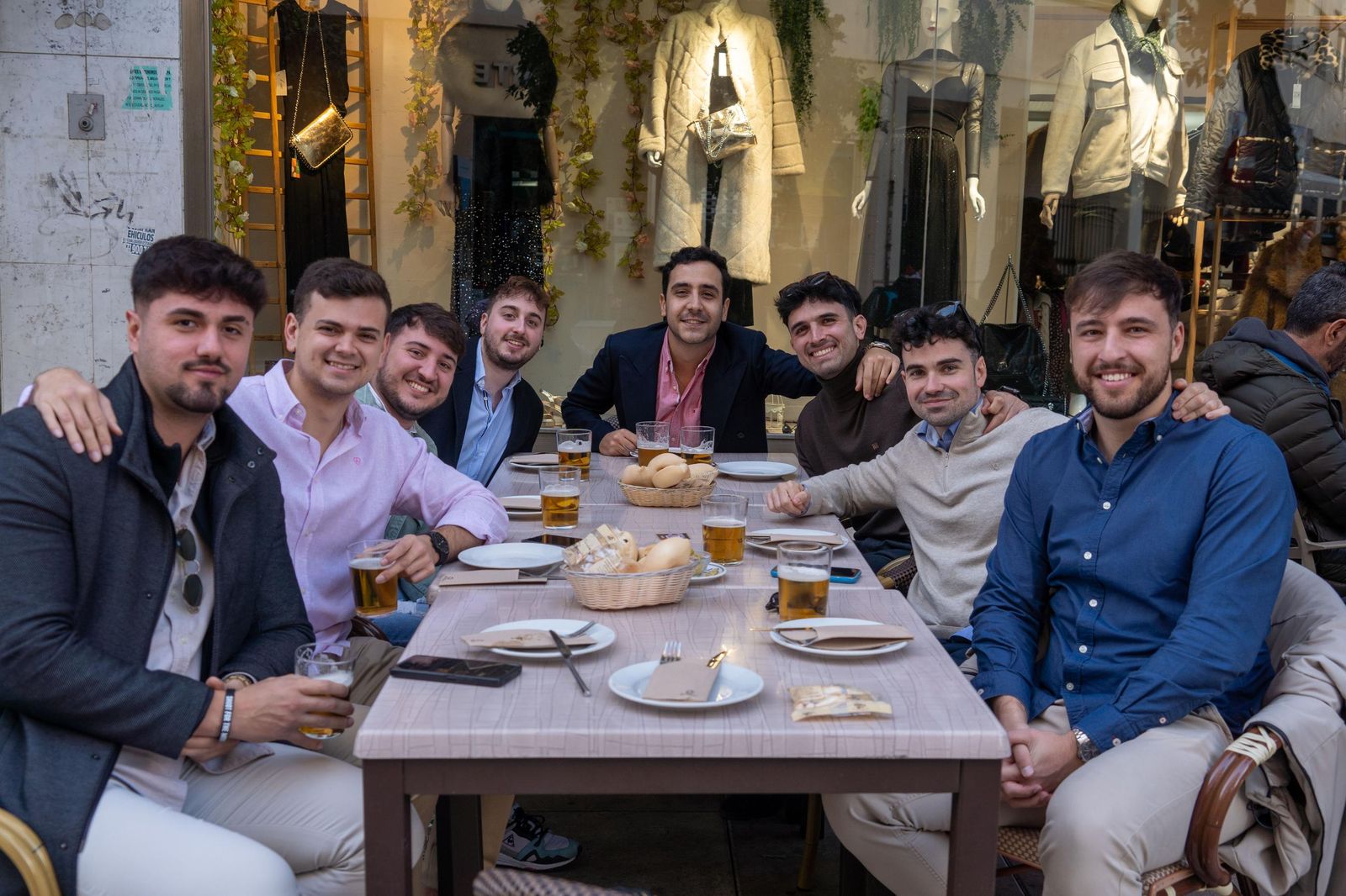 Imágenes de la fiesta del 31 de diciembre en las calles de Huelva