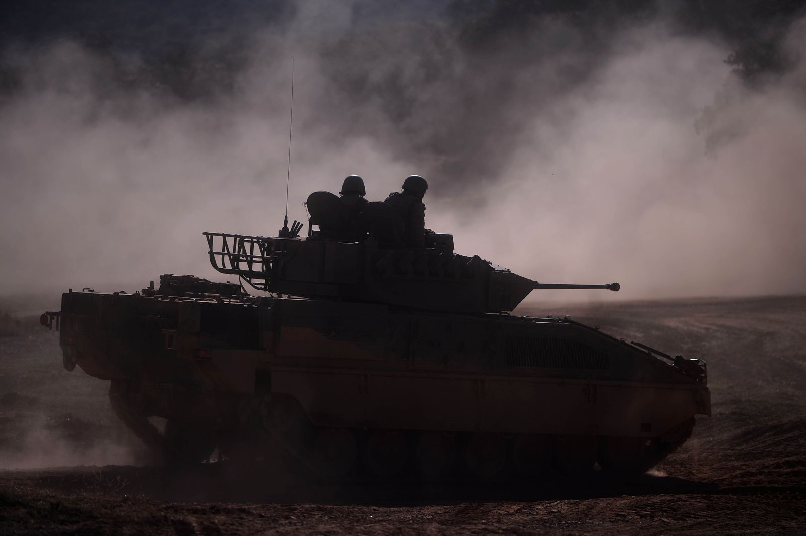 Maniobras del Ejército con destino a Letonia en Cerro Muriano