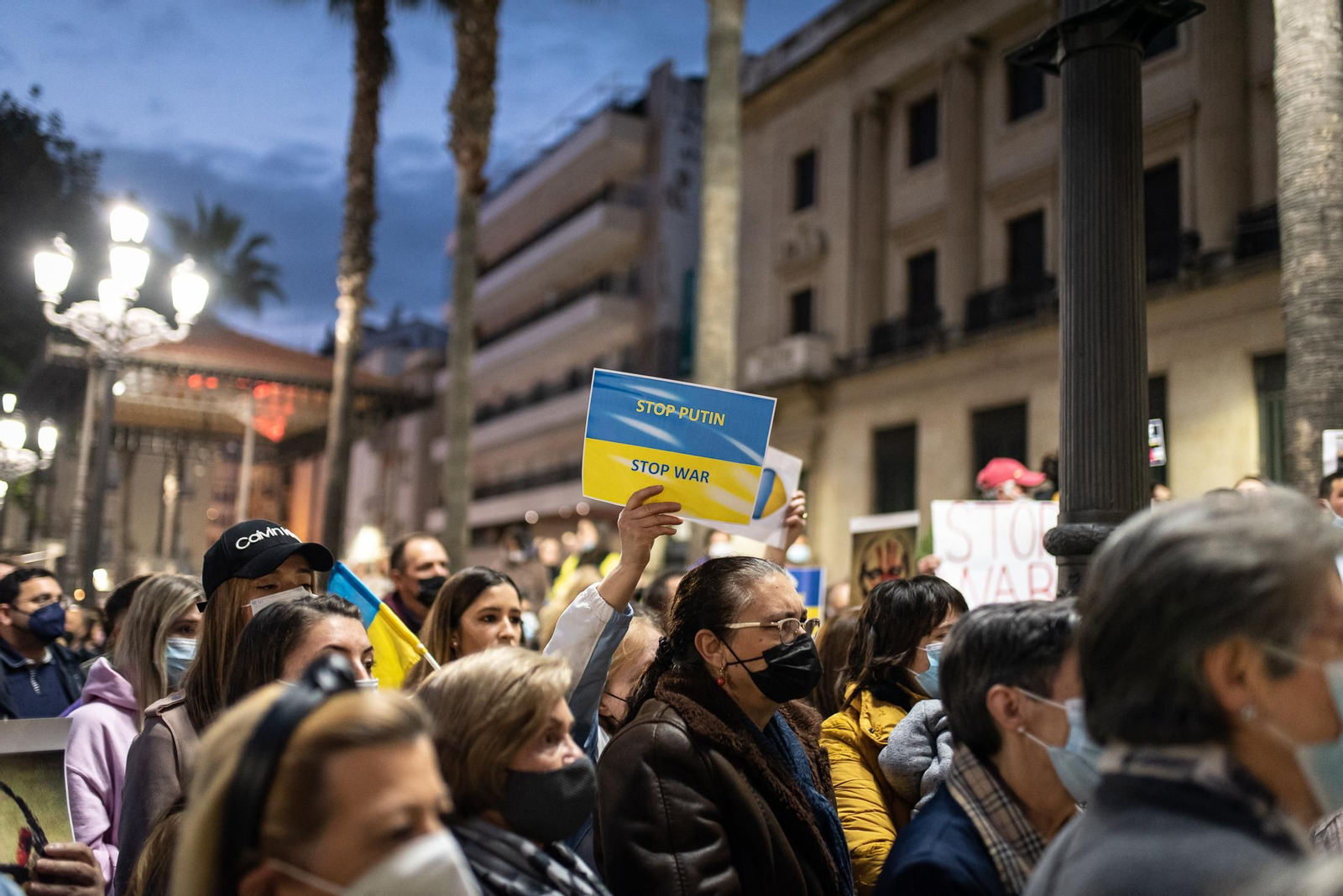 Imágenes de la concentración contra la guerra en Ucrania