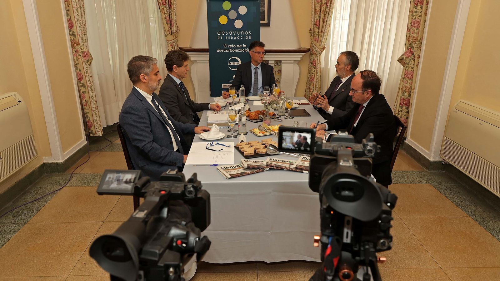 Un instante del coloquio celebrado en el Hotel Reina Cristina de Algeciras.