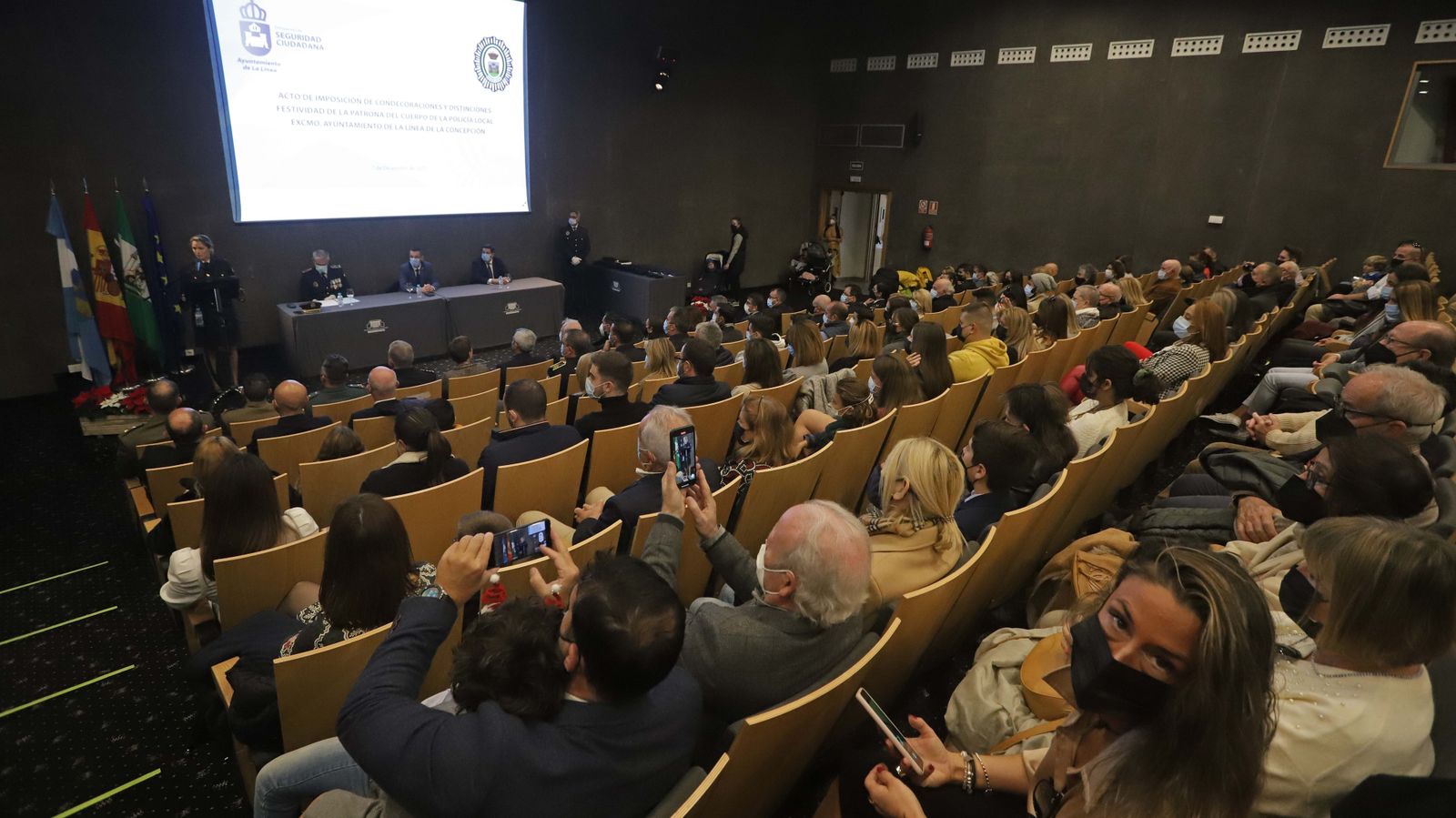 Fotos de la entrega de condecoraciones y reconocimientos de la Policía Local de La Línea