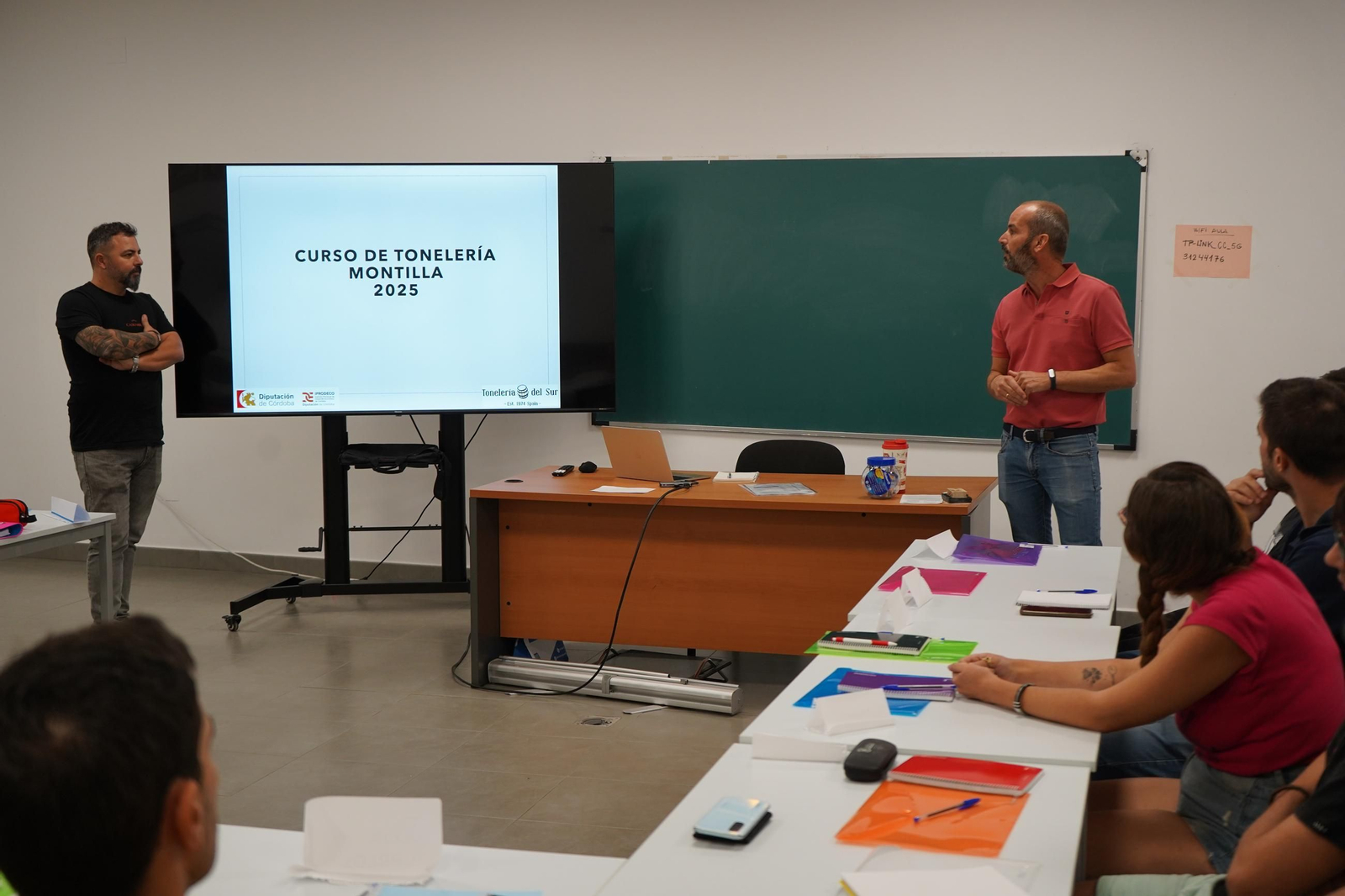 Presentación del curso de tonelería en Montilla.