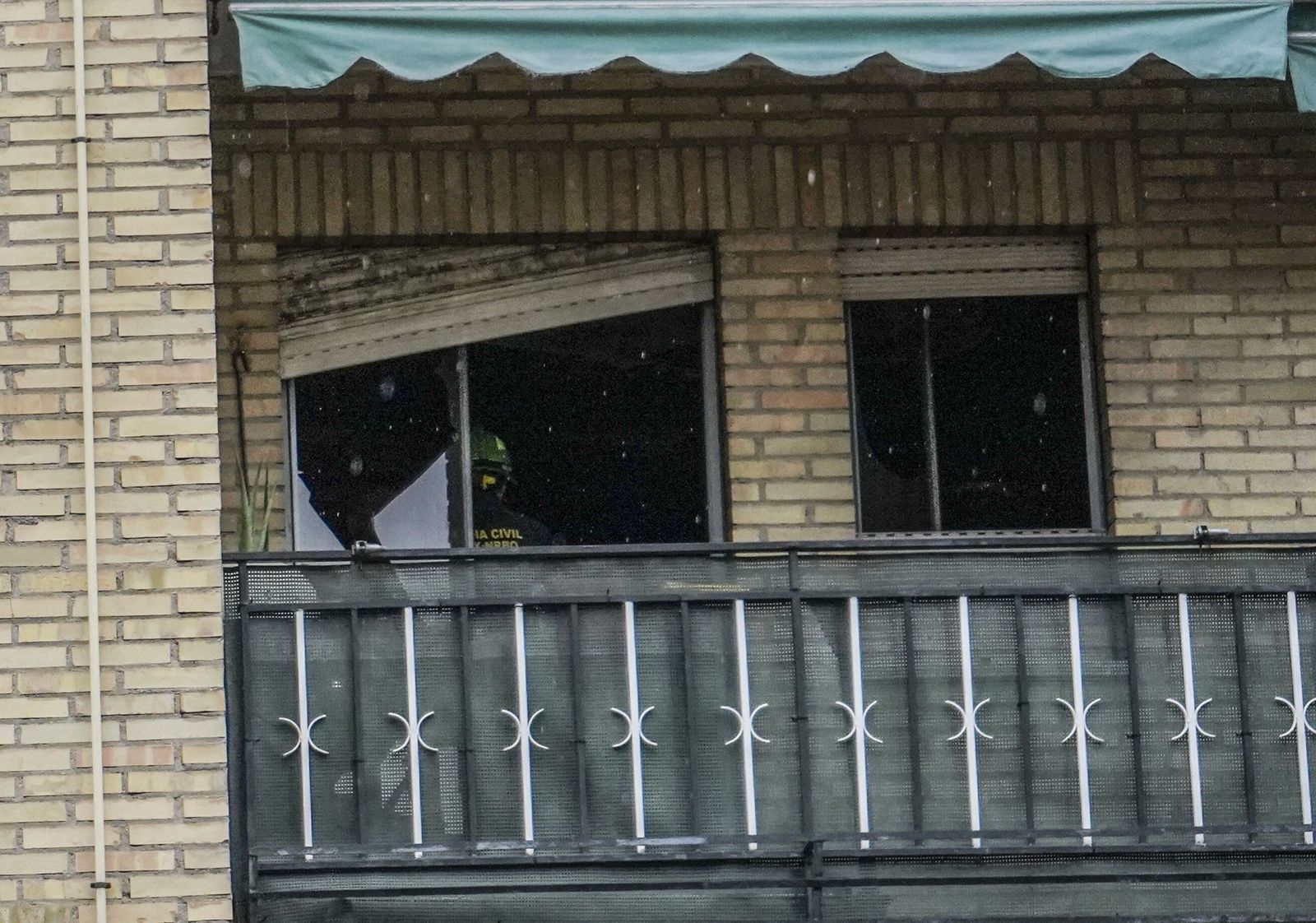 Piso afectado por la deflagración, en la Avenida Blas de Otero.