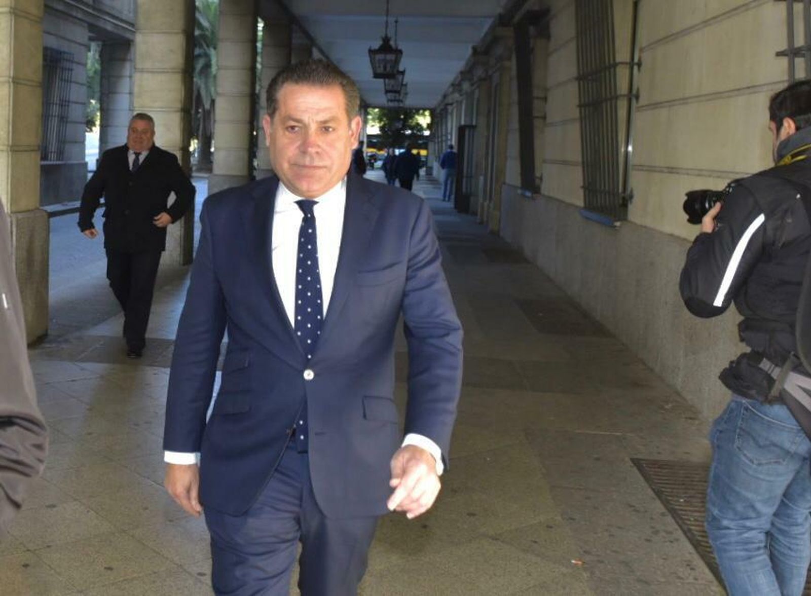El empresario Mario López Magdaleno, a la salida del juzgado.