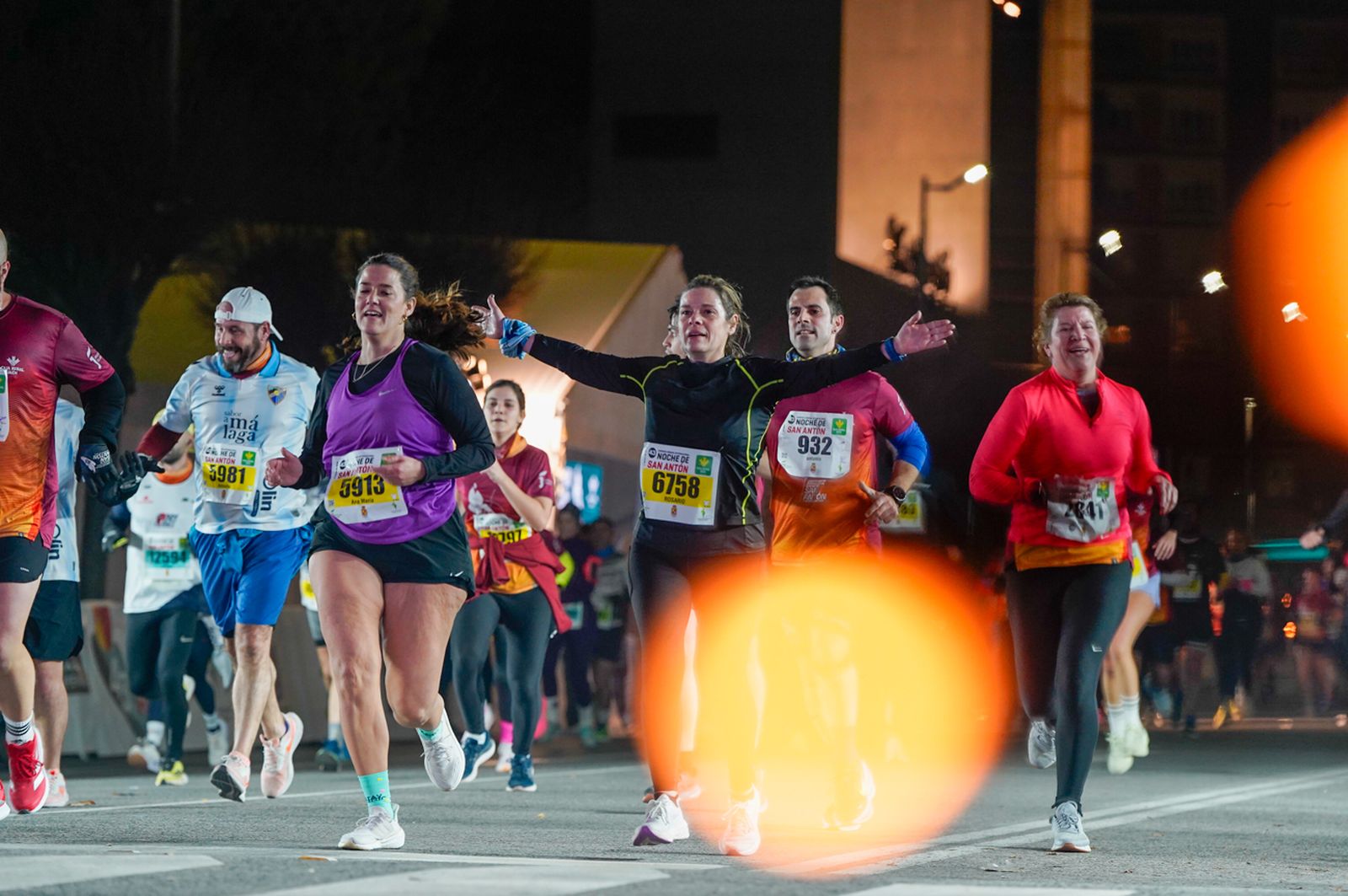 En imágenes: búscate en tu llegada a meta de la Carrera de San Antón 2026 (13)