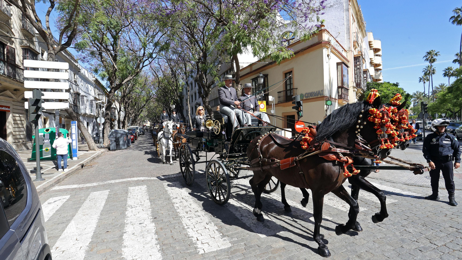 'Los carruajes de la integración' con jóvenes de Cedown y Aspanido por Jerez