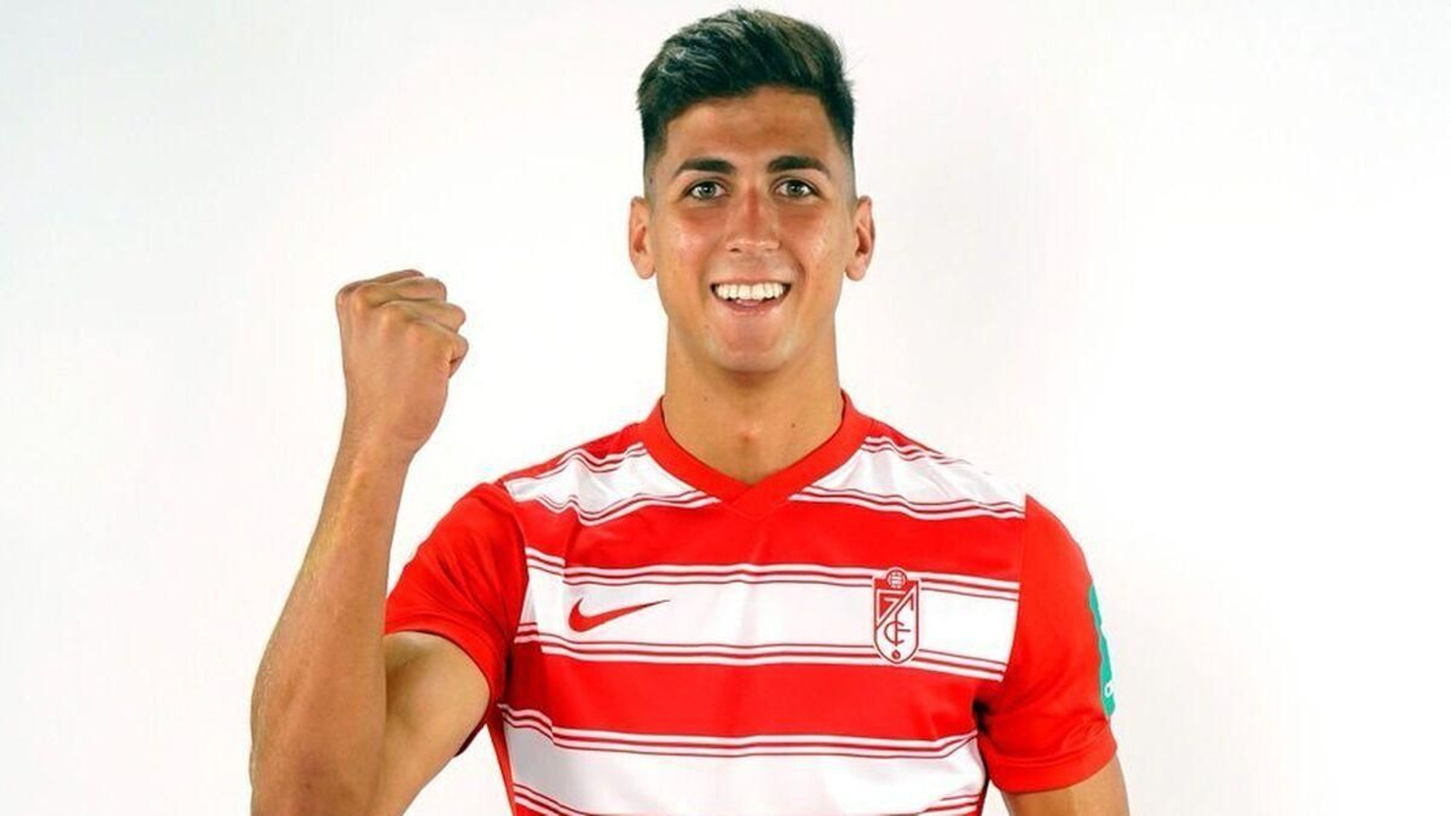 Raúl Torrente, defensa del Granada CF