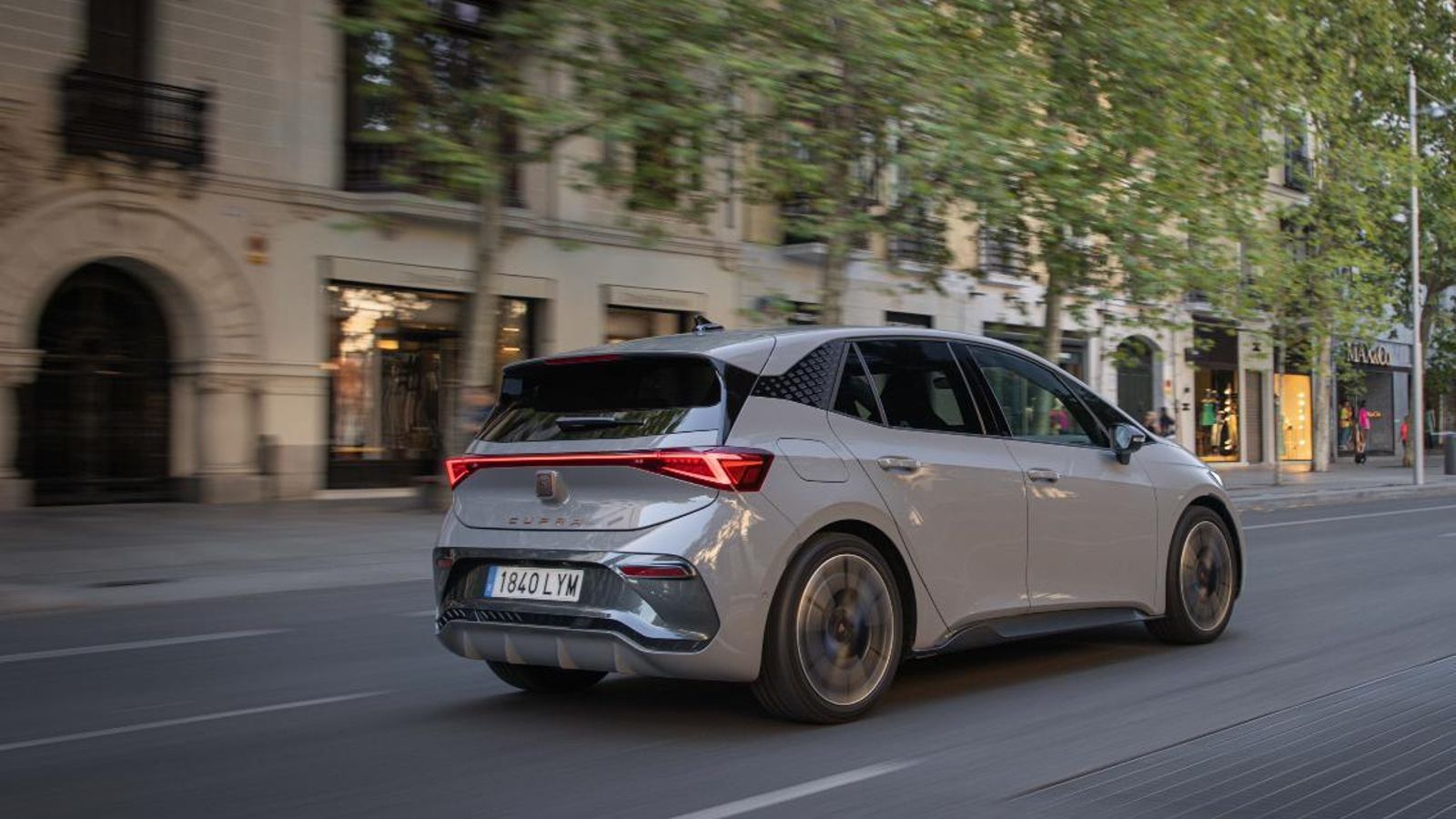 La oferta de Born de Cupra sigue creciendo. De lo anunciado, ya sólo falta por incorporarse a la gama la batería de 45 kWh con el motor de menor potencia.