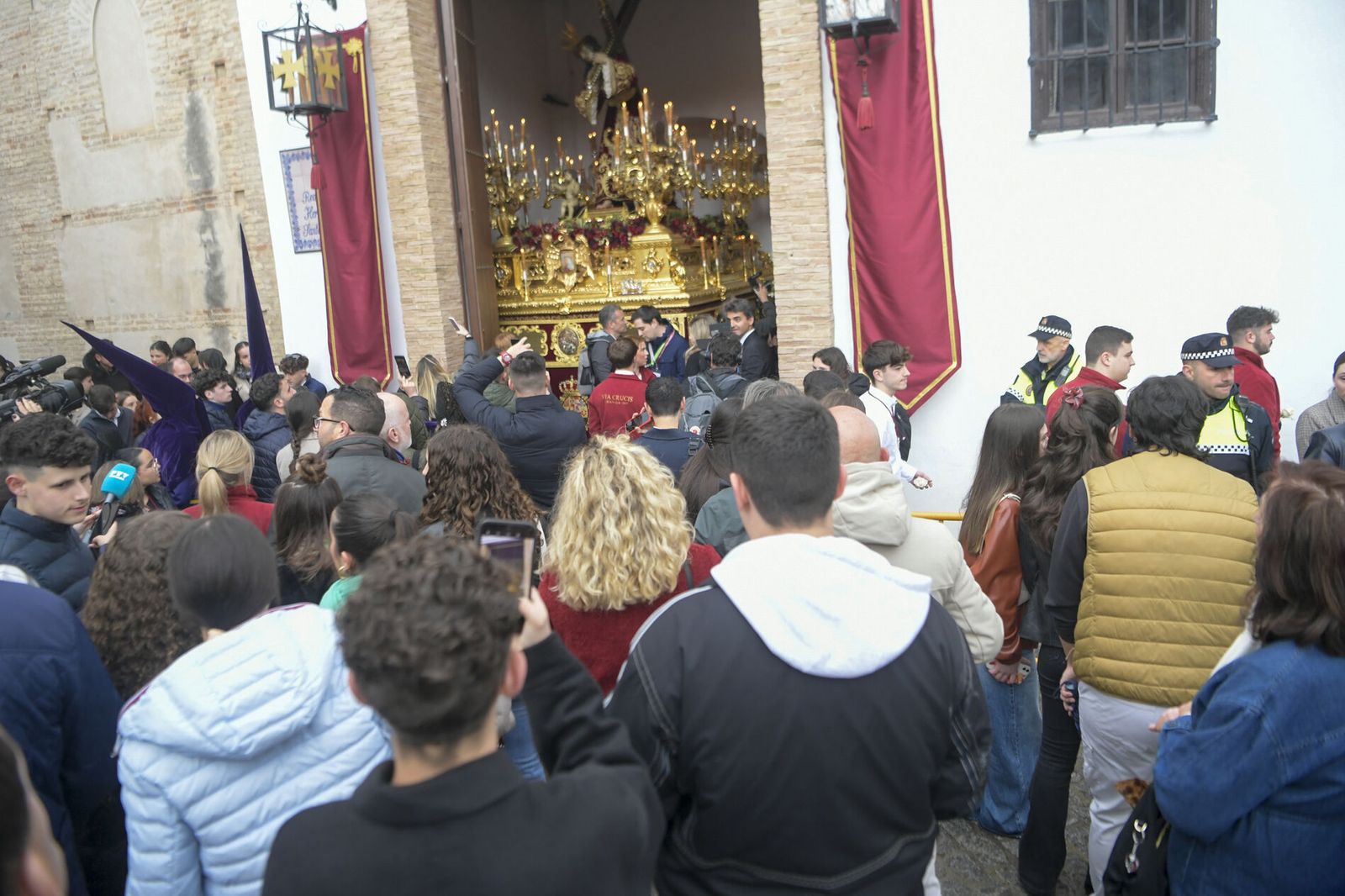 Así vivió la Hermandad del Santo Vía Crucis la suspensión de su Estación de Penitencia 2025