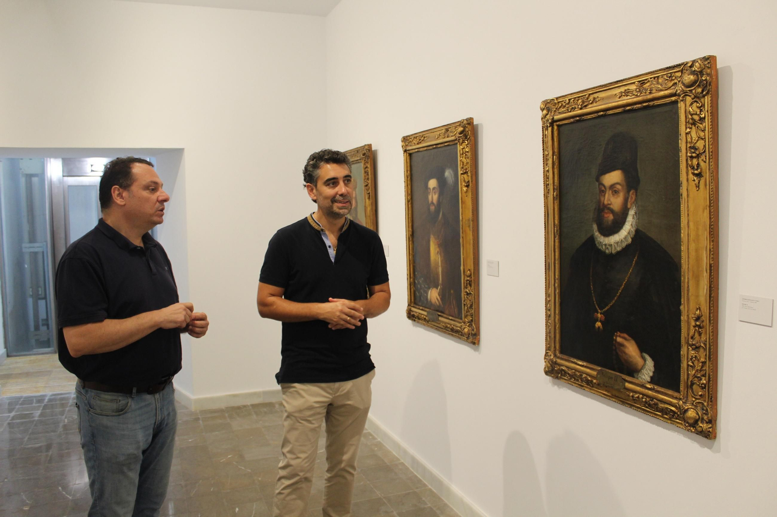 Juan Manuel Martín Robles con el concejal Joaquín Pérez de la Blanca.