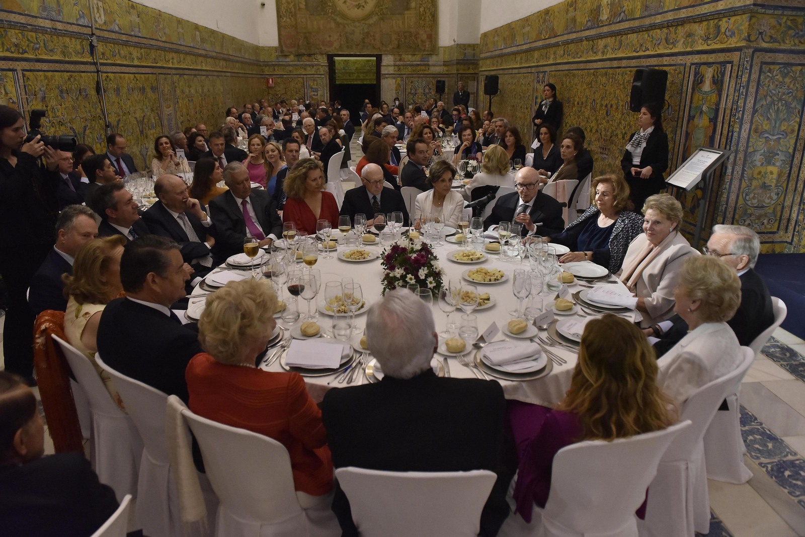 Los asistentes al VII Premio Manuel Clavero