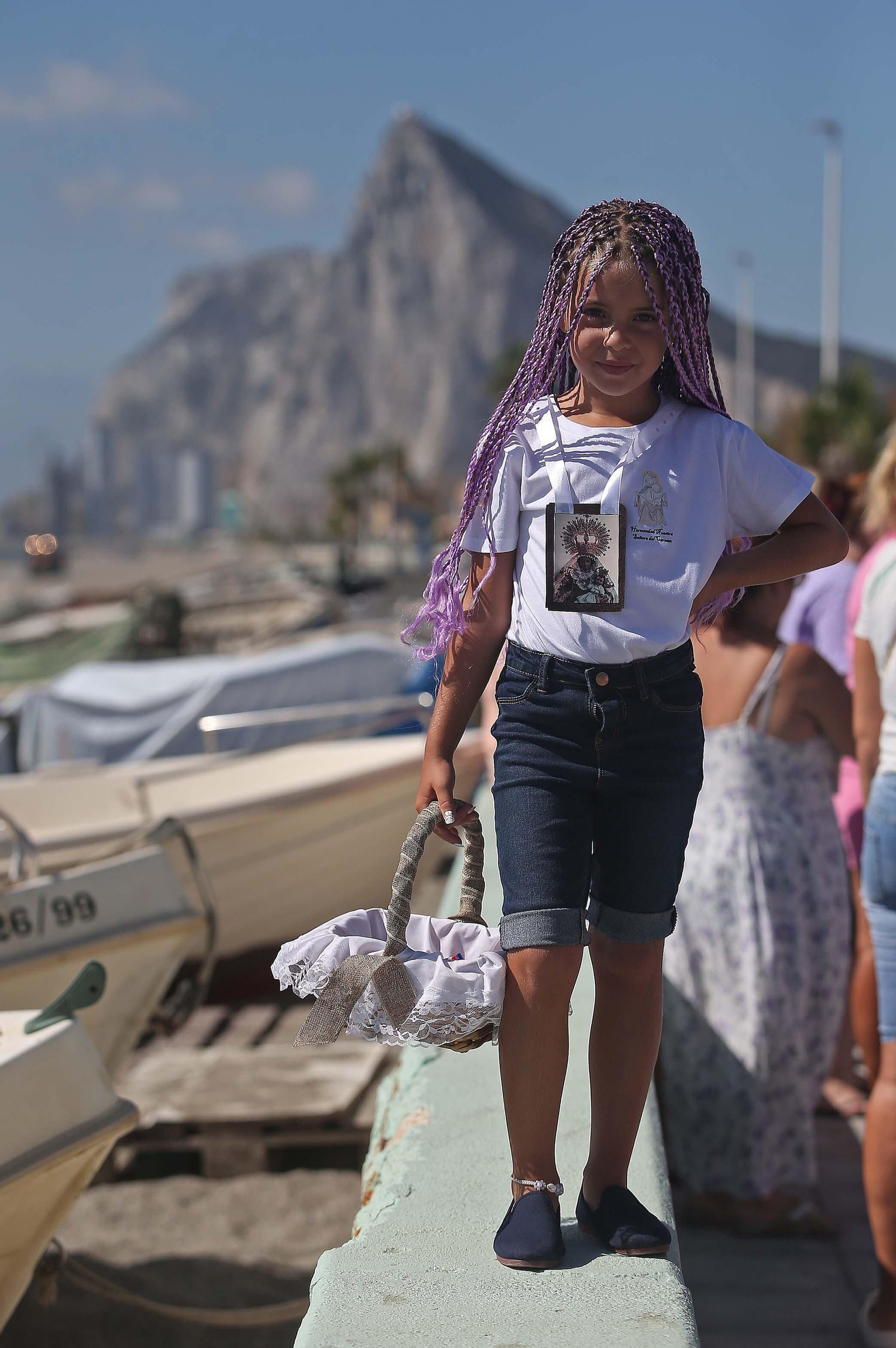 Fotos de la primera procesión infantil de la Virgen del Carmen en La Línea