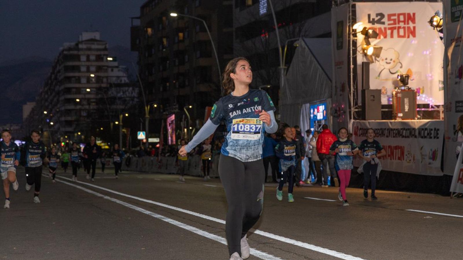 En imágenes: más de 1700 participantes en la Carrera Infantil de San Antón