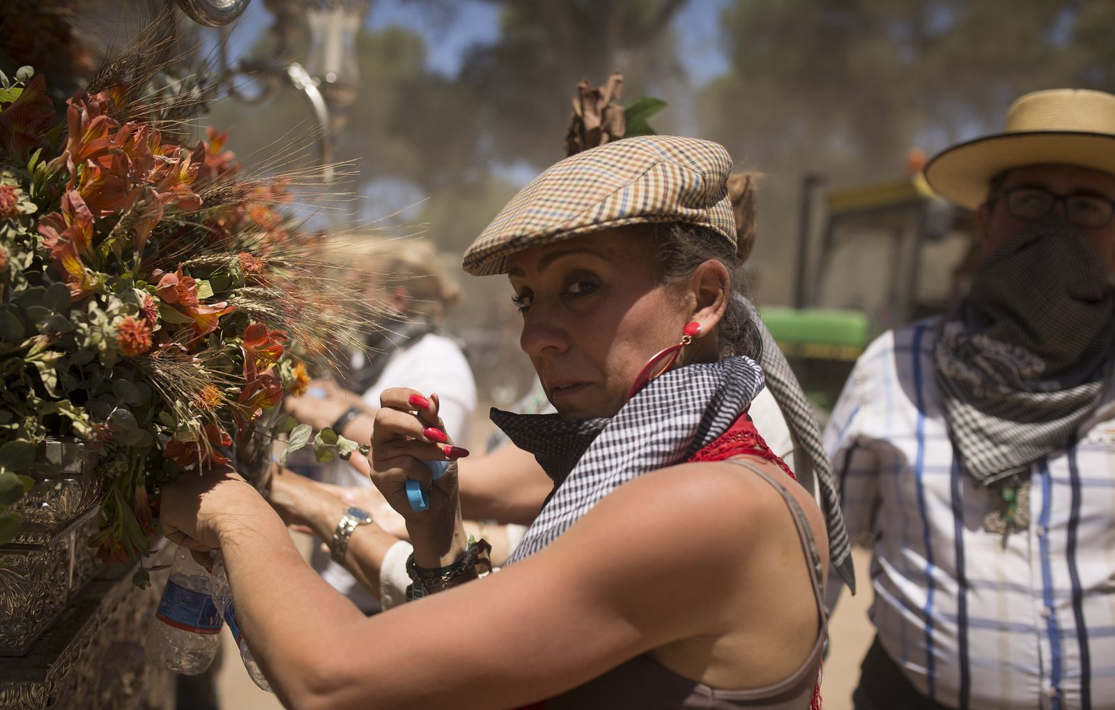 El paso de hermandades del Rocío por la Raya Real