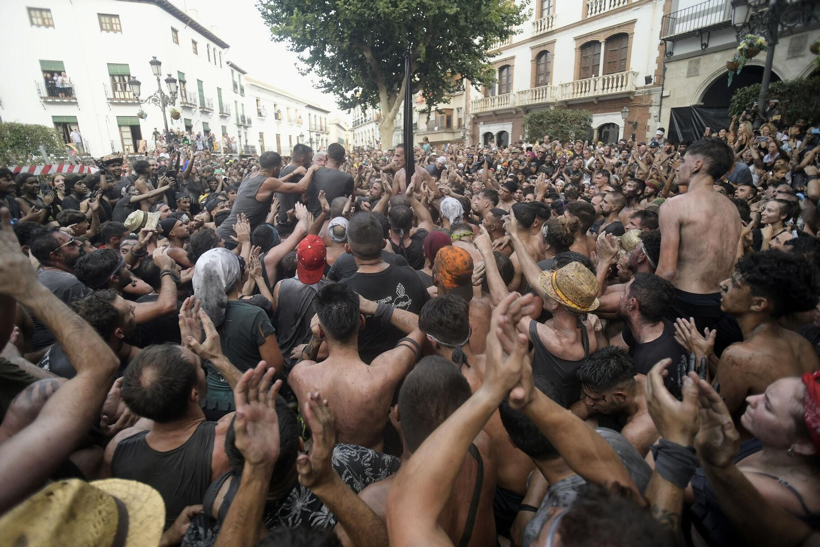 Las mejores fotos del Cascamorras celebrado en Baza