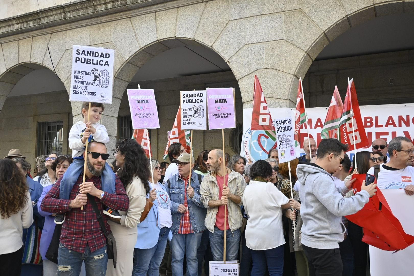 Imágenes de la concentración por una sanidad pública
