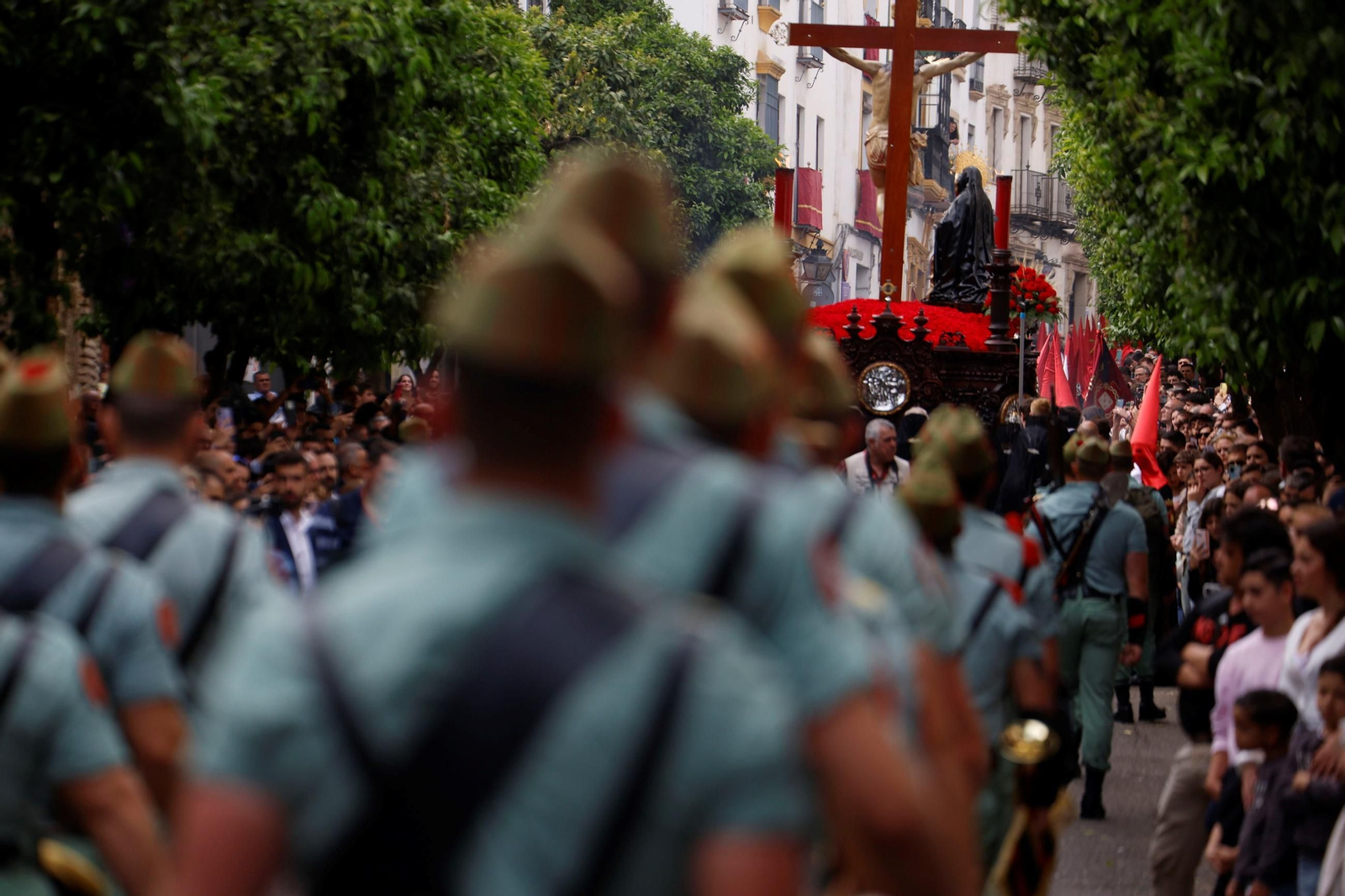 La procesión de la Caridad en este Jueves Santo de Córdoba, en imágenes