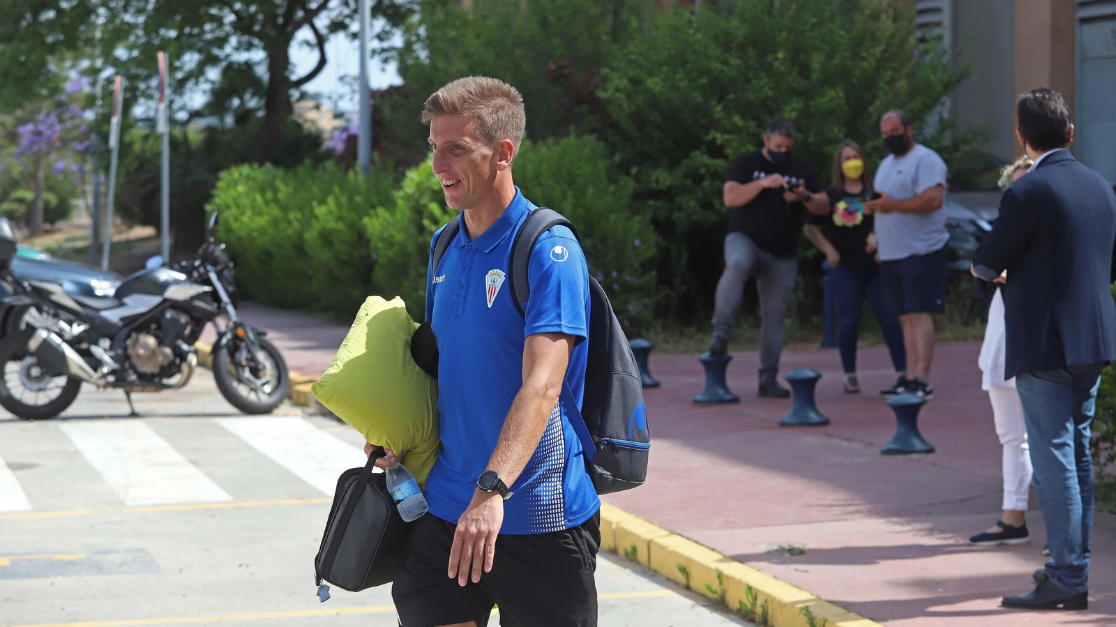 Fotos de la salida del Algeciras a la final del playoff de ascenso a Segunda