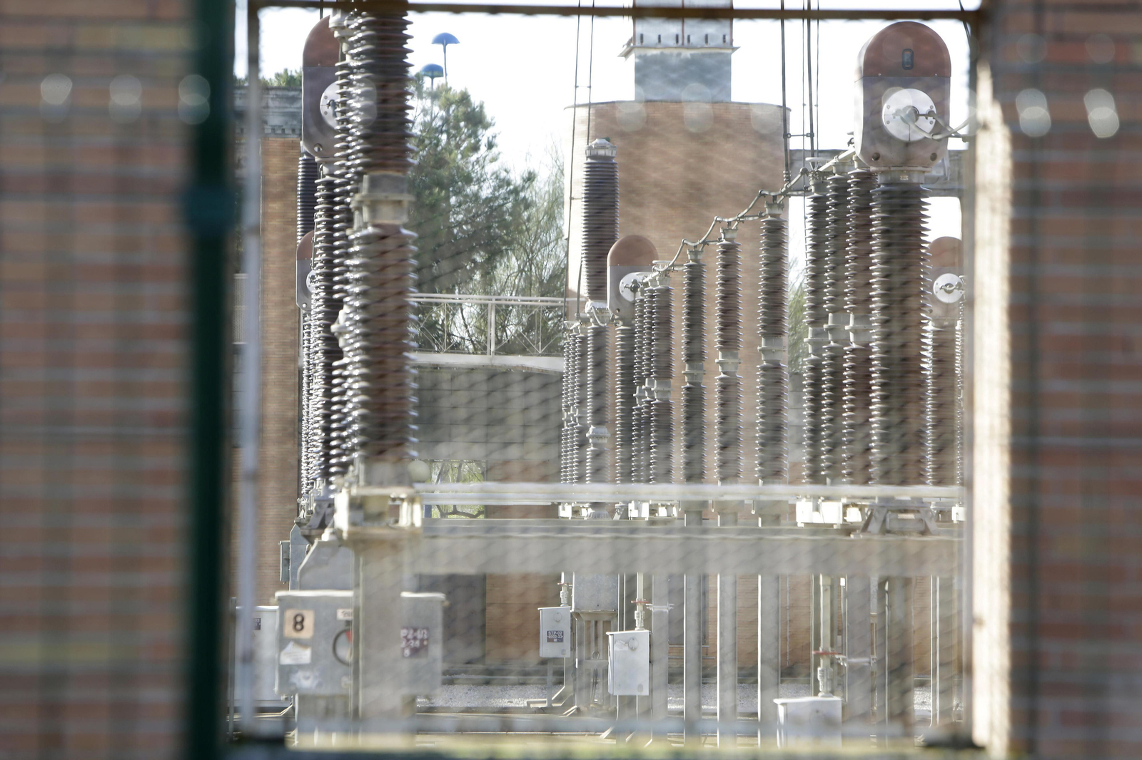 Instalaciones de la red eléctrica en Sevilla.