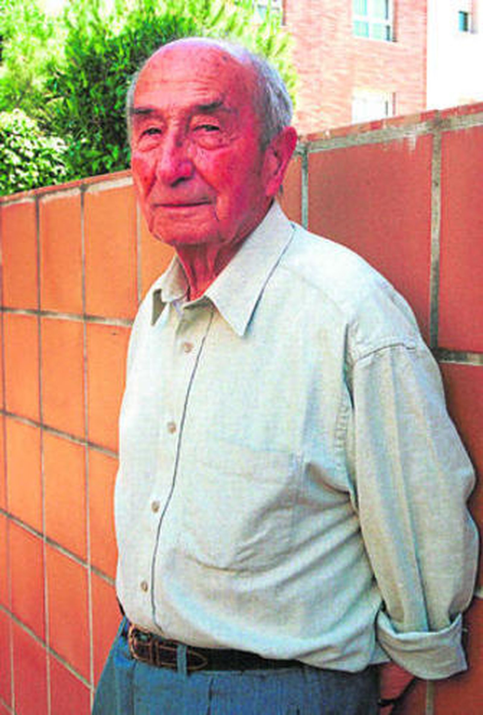 El poeta José Antonio Muñoz Rojas.