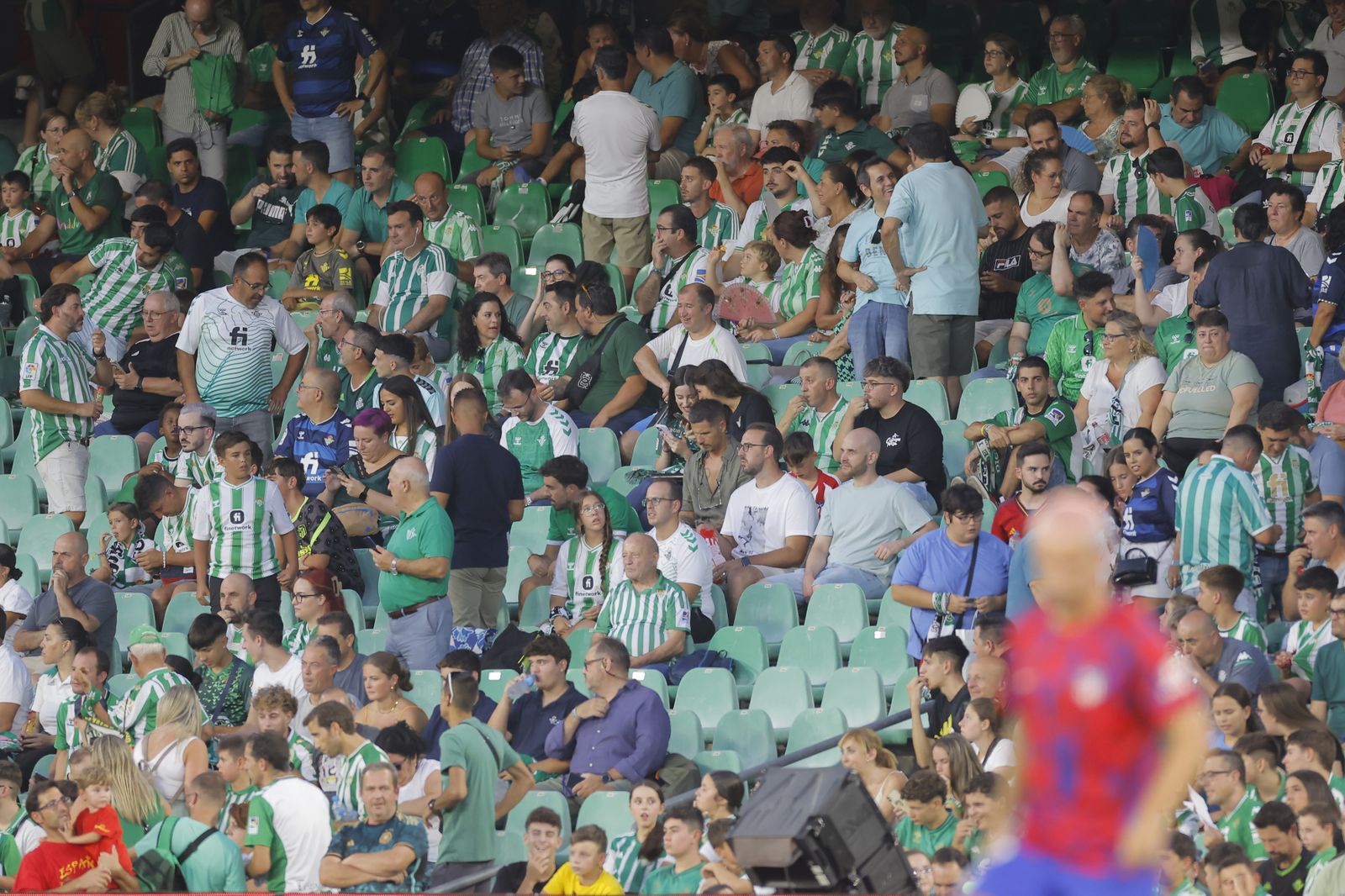 Búscate en las fotos del Betis-Atlético de Madrid