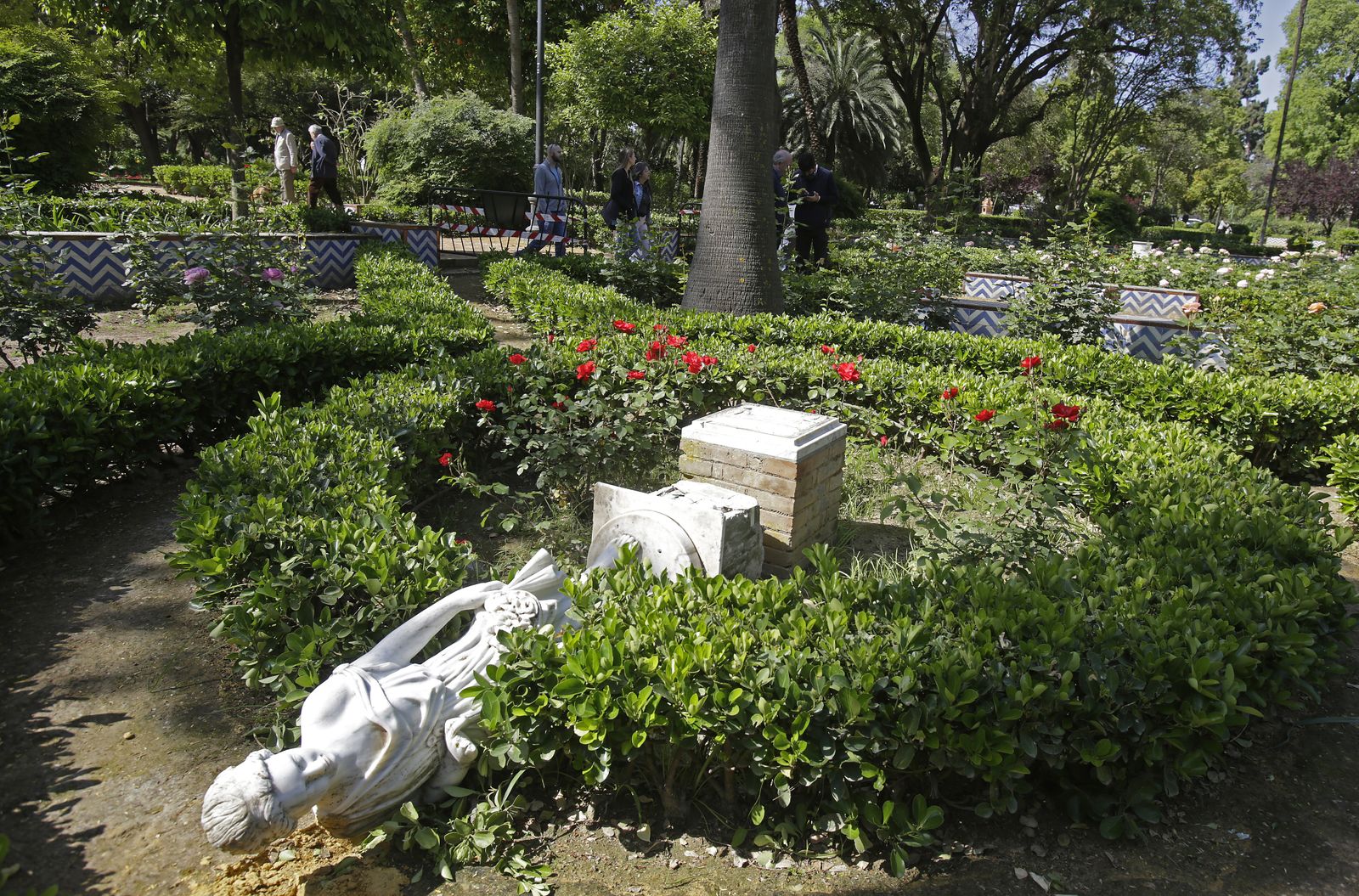 Destrozos en el Parque de María Luisa