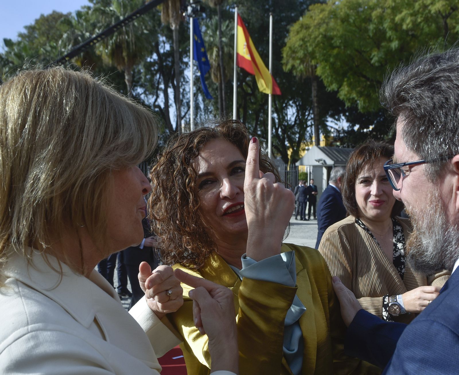 Acto institucional en el Pleno del Parlamento con motivo del Día de Andalucía