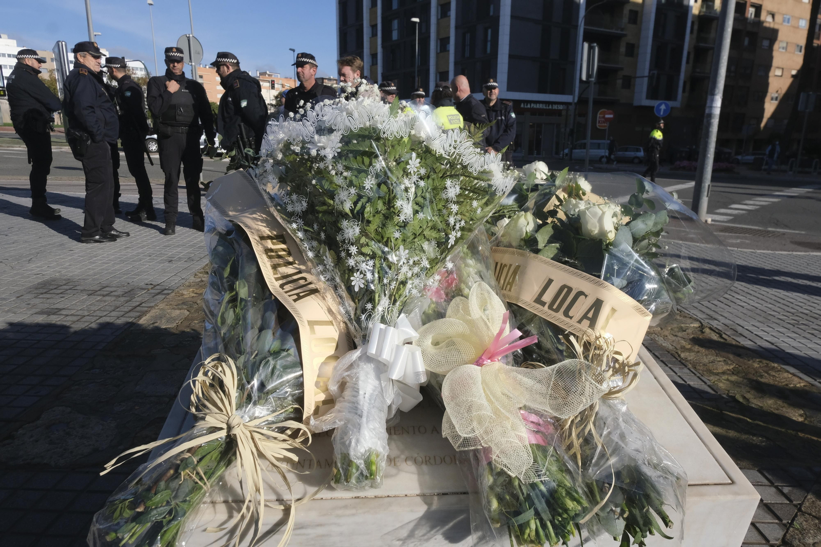 Aniversario del asesinato de las agentes de la Policía Local María de los Ángeles y María Soledad, en fotografías