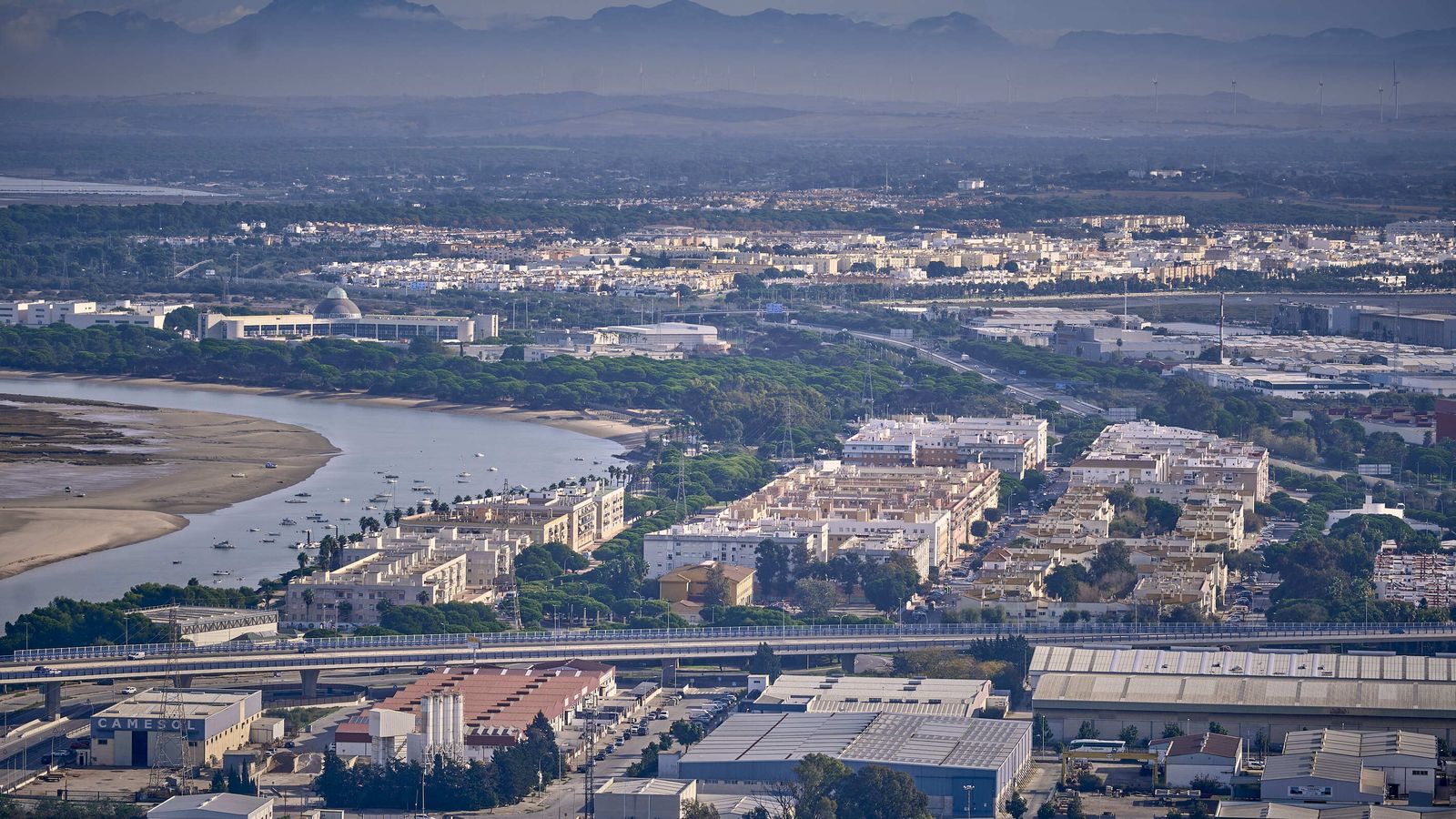 Vista desde la torre de Endesa en Puerto Real.
