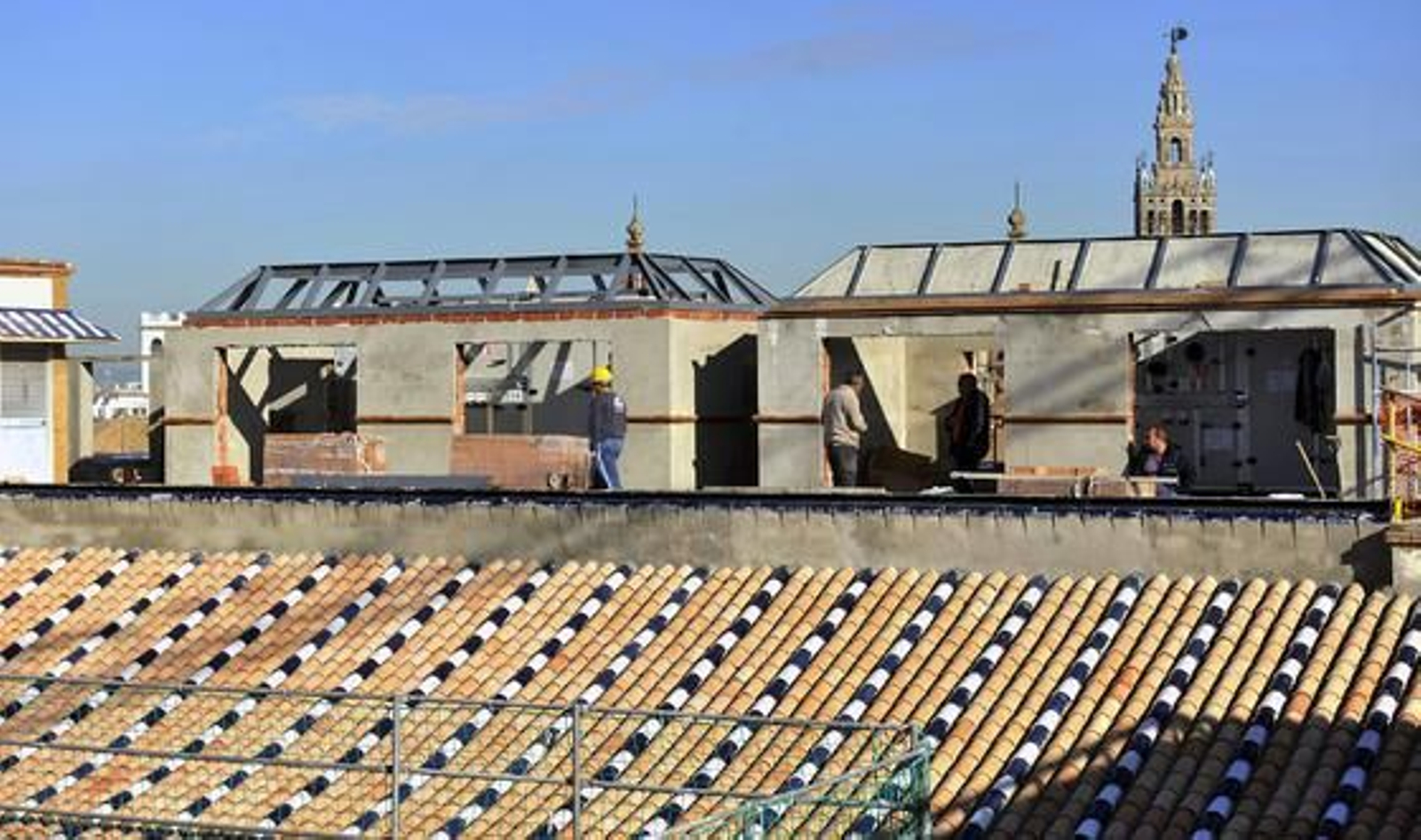 Las obras del hotel más importante de la ciudad, el Alfonso XIII.

Foto: Juan Carlos Vázquez