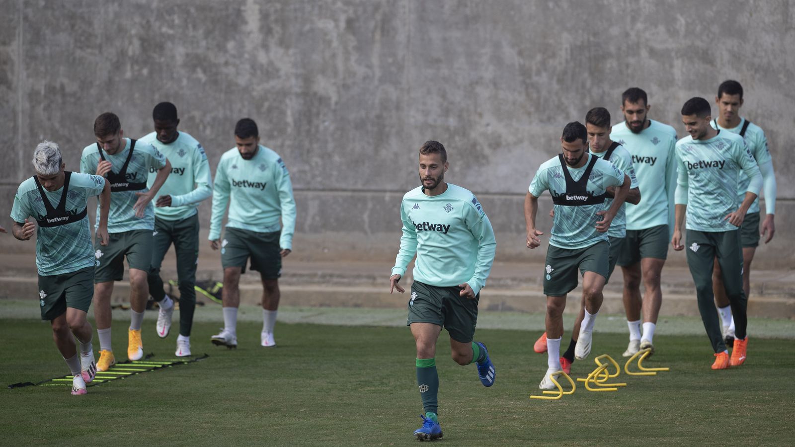 Canales, en cabeza en un ejercicio.