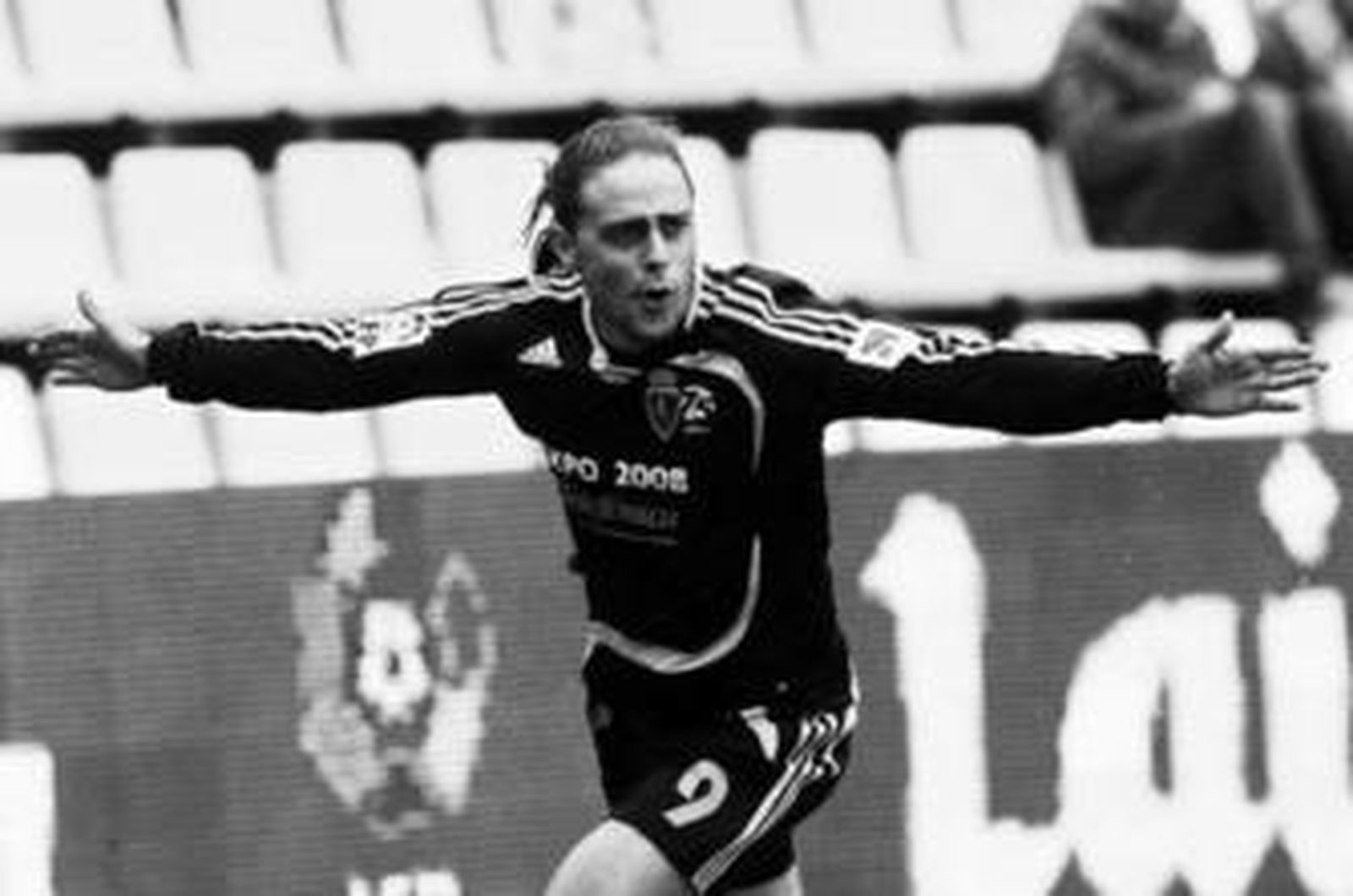 Sergio García celebra un gol con el Zaragoza en un partido de la temporada pasada.