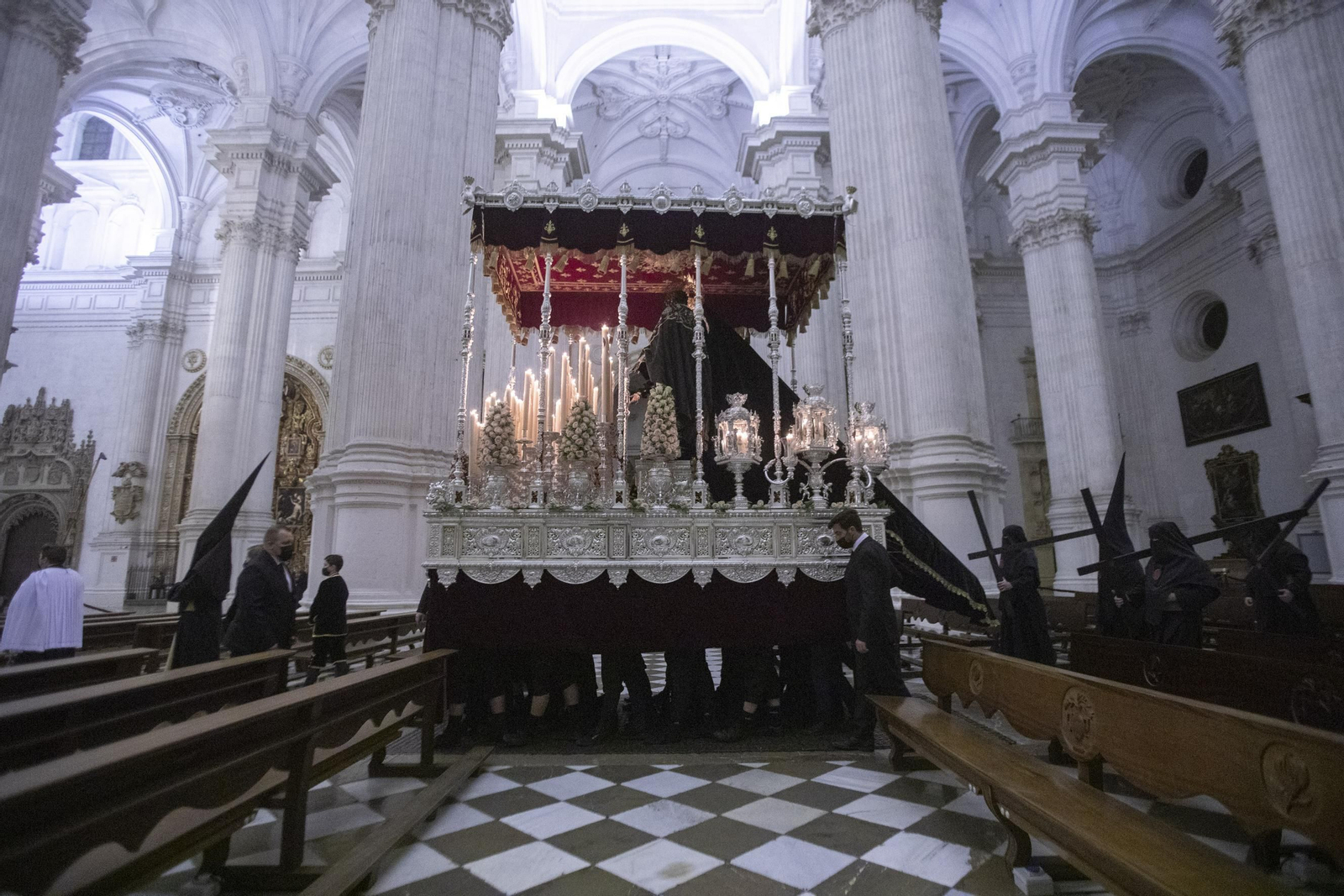 Fotos del Cristo de San Agustín en el Lunes Santo de la Semana Santa de Granada