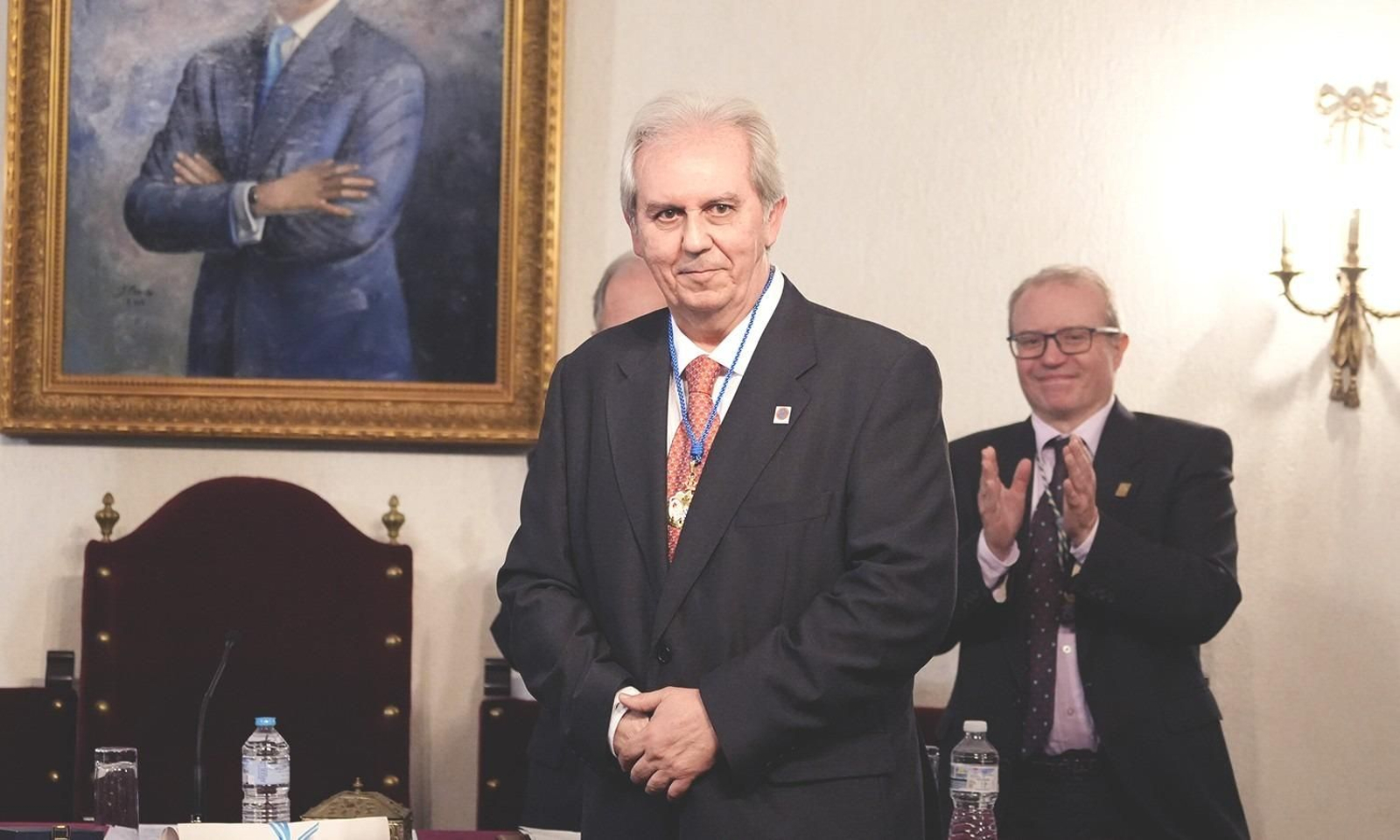 Domingo Martínez González, tras su ingreso en la Real Academia San Dionisio