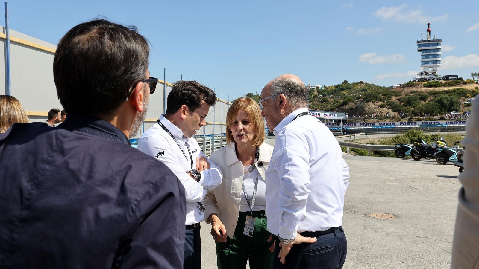 Inauguración del monumento a Carmelo Ezpeleta en el Circuito de Jerez - Ángel Nieto