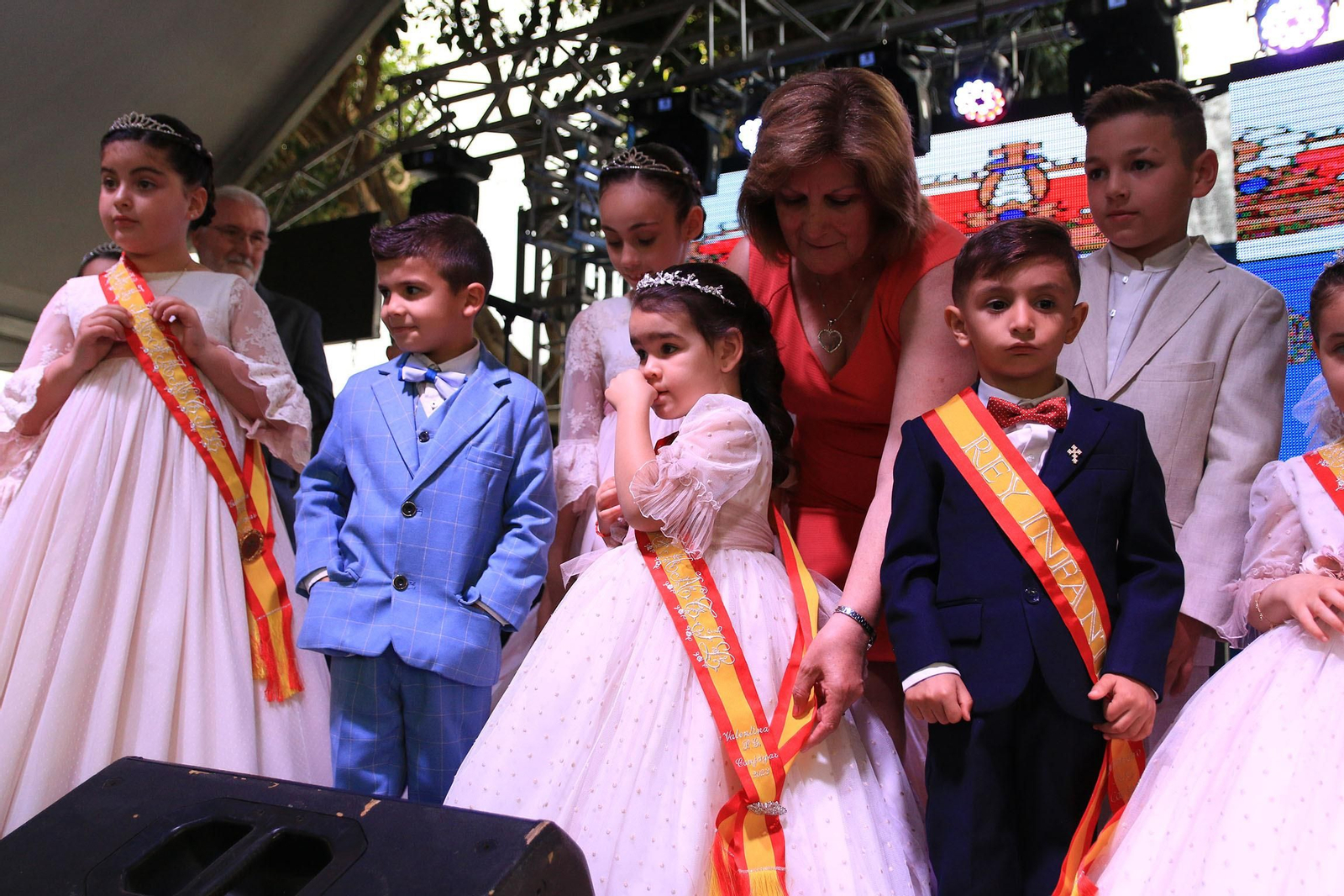 Pregón y coronación de reinas y damas de honor en las fiestas de Canjáyar