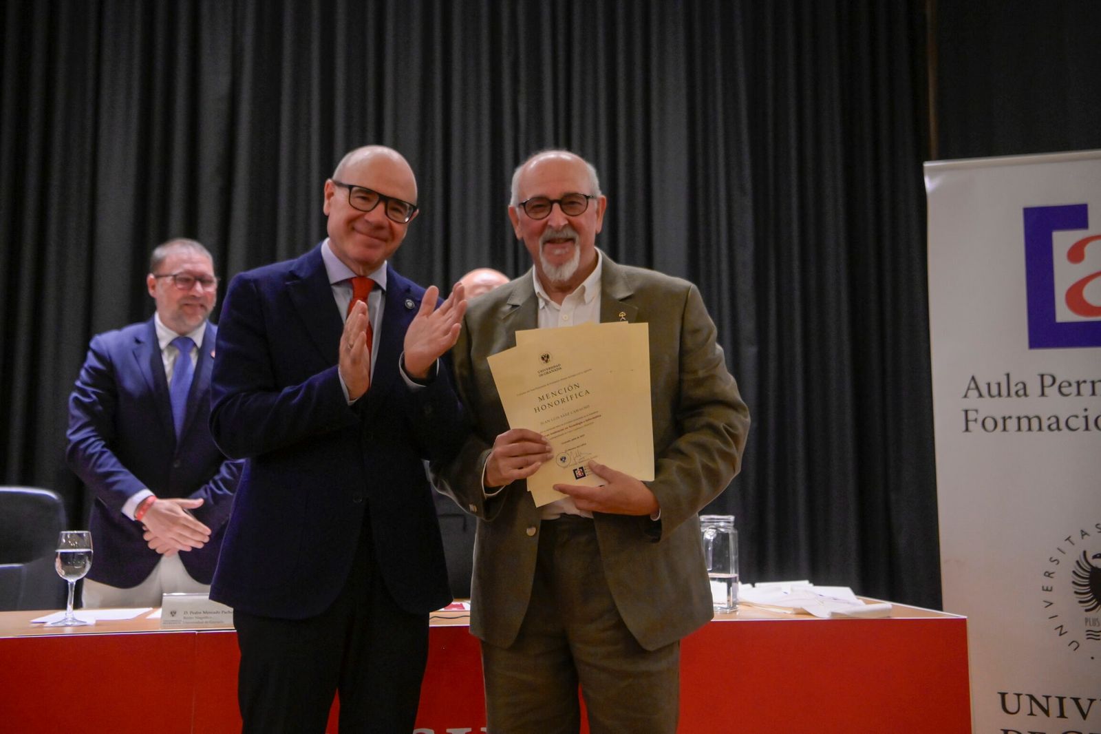 Fin de curso y graduación del Aula Permanente de Formación Abierta de la Universidad de Granada