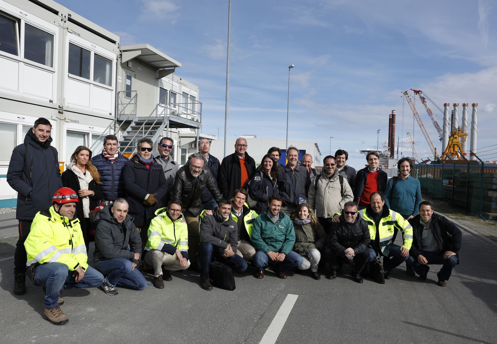 Puerto Real, presente en la estación eólico marina Wikinger