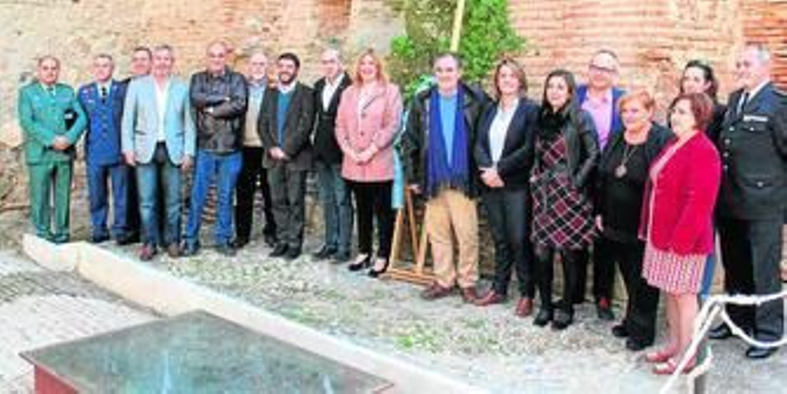 El acto tuvo lugar al pie de la Torre de la Vela de la Iglesia Mayor de la Encarnación. El acto tuvo lugar al pie de la Torre de la Vela de la Iglesia Mayor de la Encarnación.