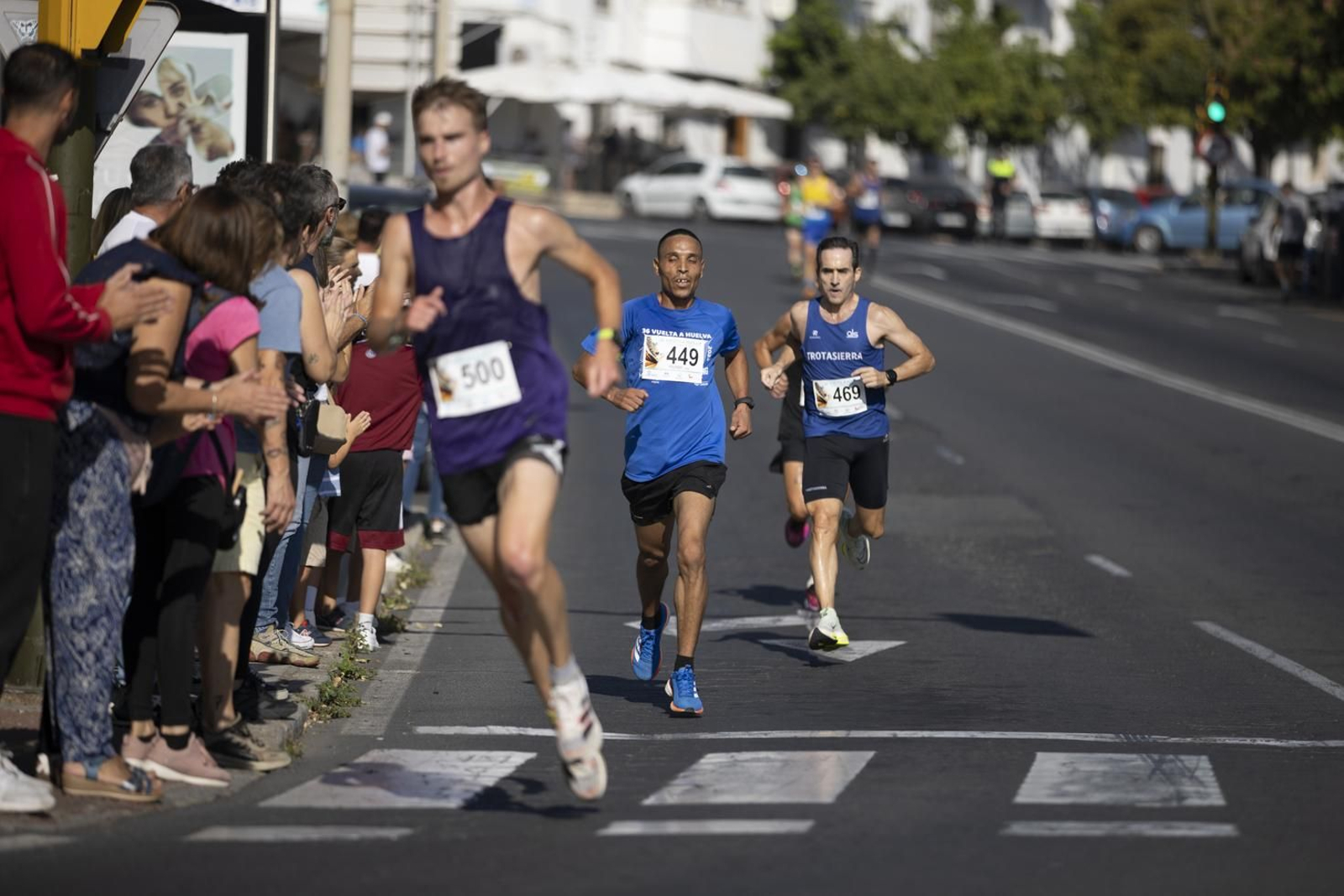 Imágenes de la 36º edición de la Vuelta a Huelva