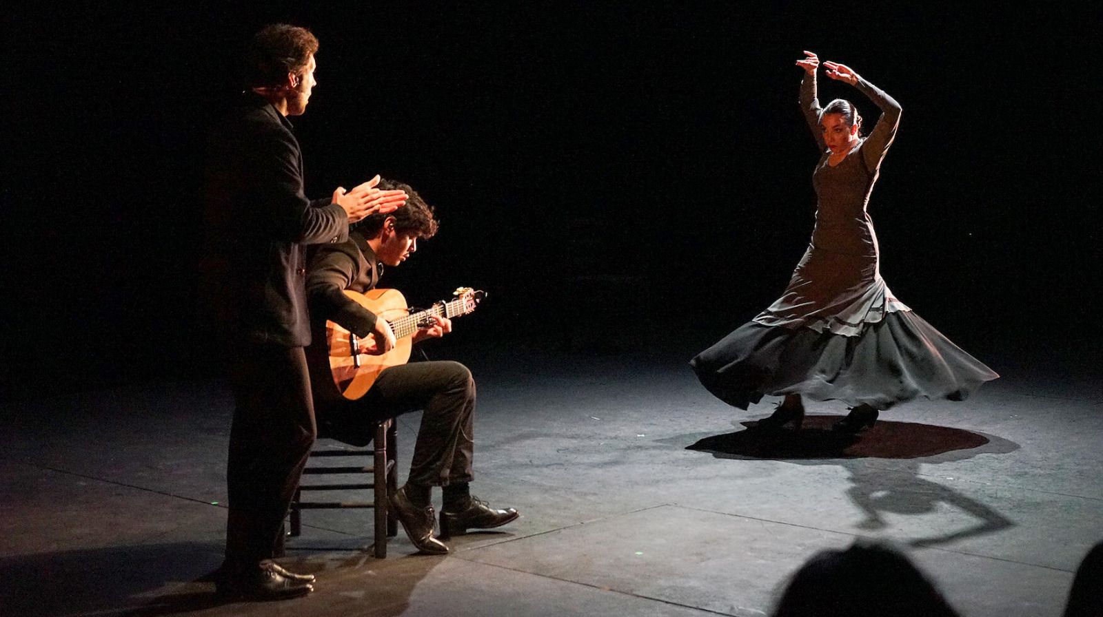 Macarena López durante un momento de su espectáculo 'Reverso'