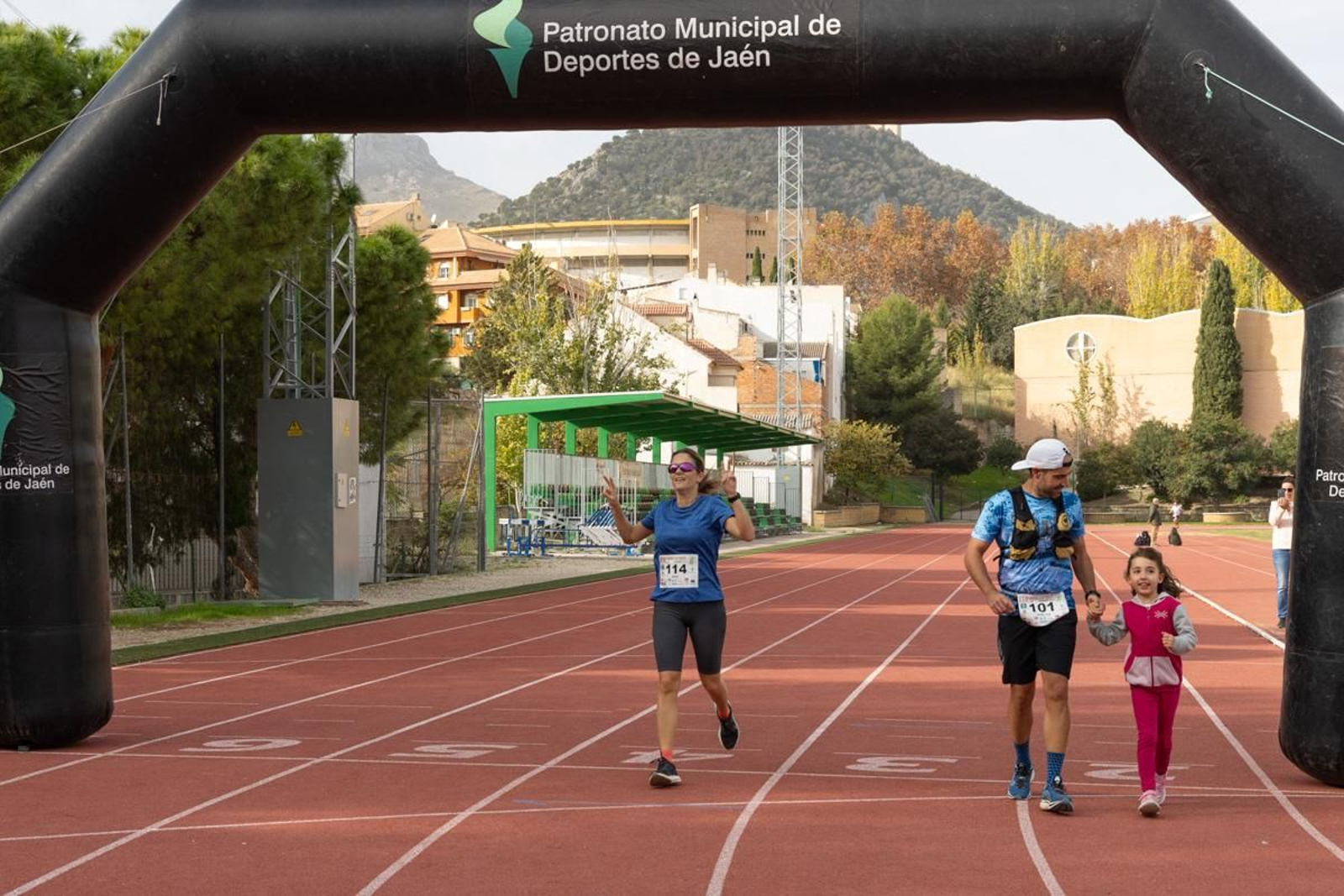 Convivencia y atletismo en estado puro, en la XXVI Carrera de los Puentes