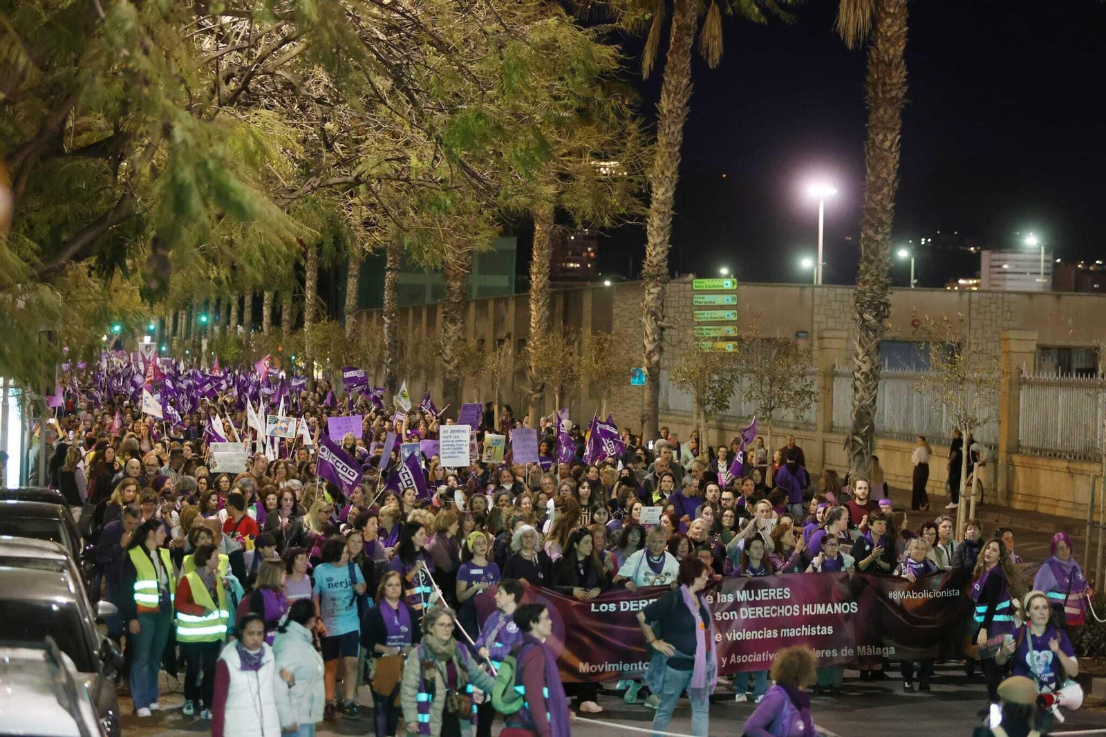 8M: Las fotos de la manifestación por el Día de la Mujer en Málaga 8M: Las fotos de la manifestación por el Día de la Mujer en Málaga
