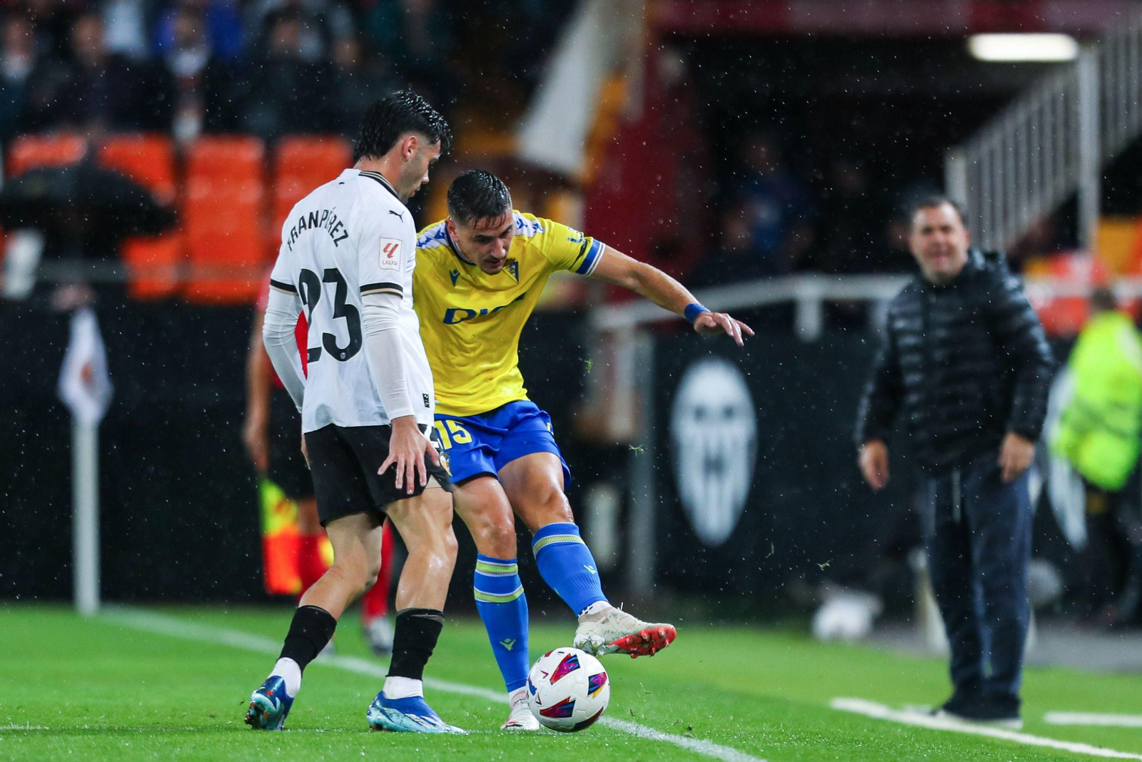 Todas las imágenes del Valencia-Cádiz en Mestalla
