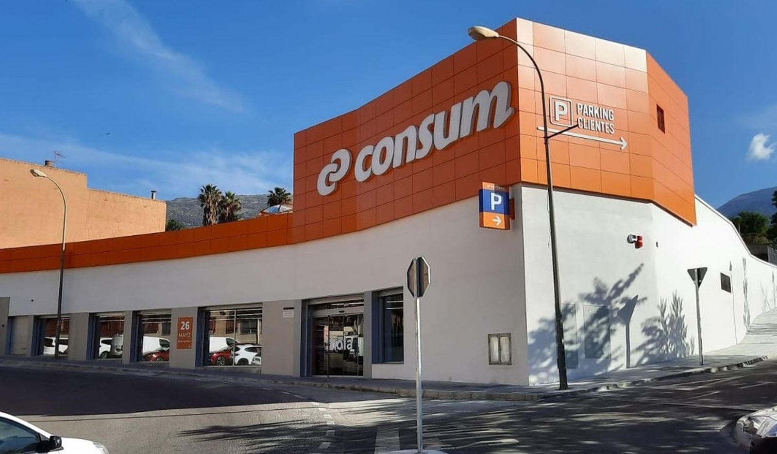 Uno de los nuevos supermercados abiertos por Consum.