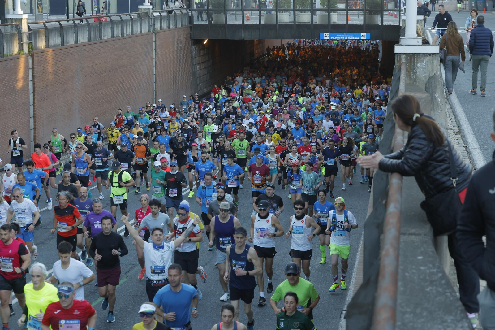 Búscate en el Zurich Maratón de Sevilla 2025