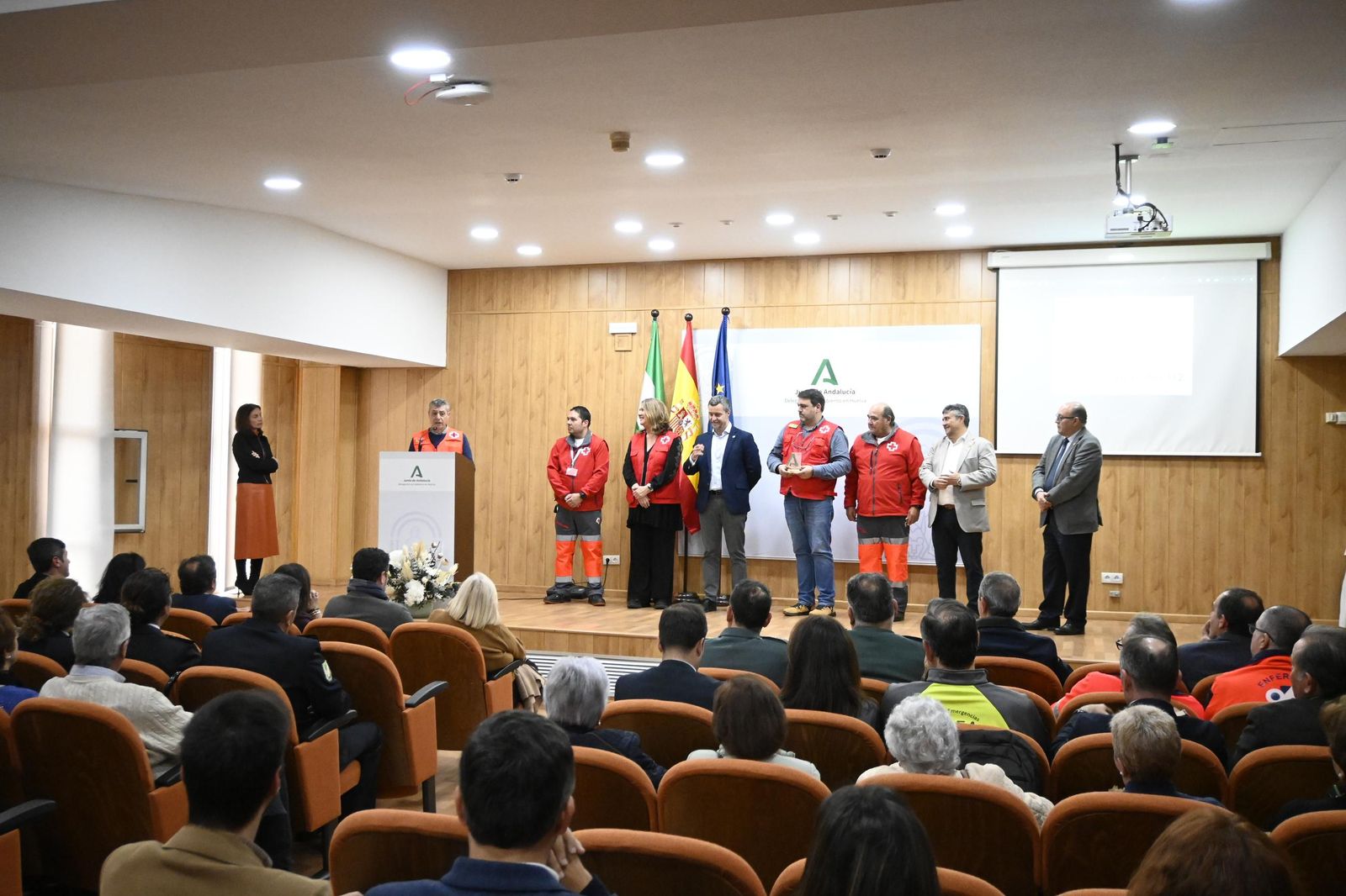 Imágenes del reconocimiento a las entidades que participaron en la emergencia de Cueva de la Mora